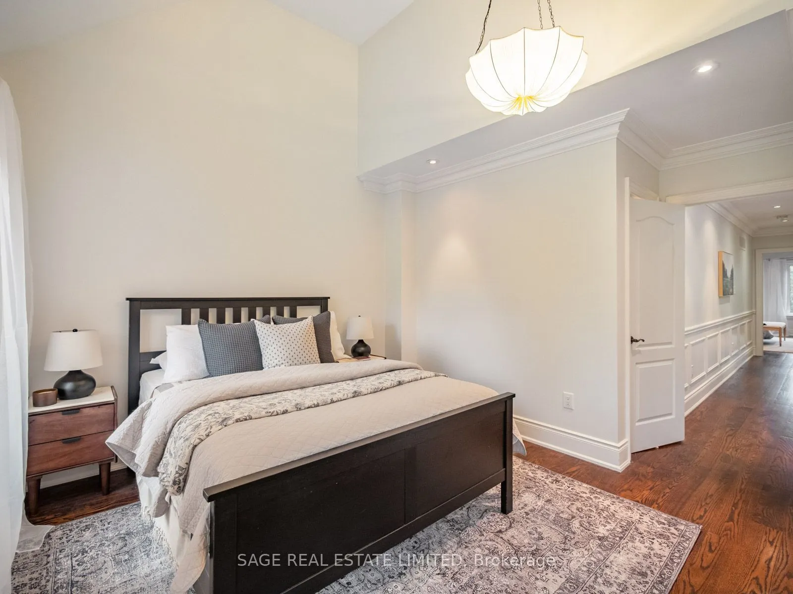 18A Sherwood Avenue