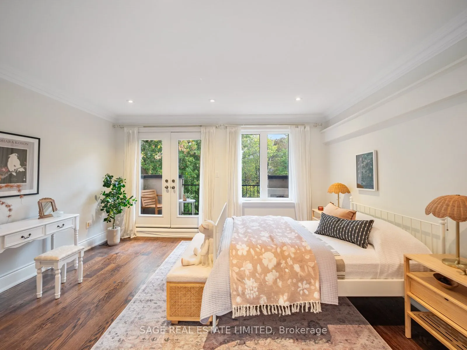 18A Sherwood Avenue
