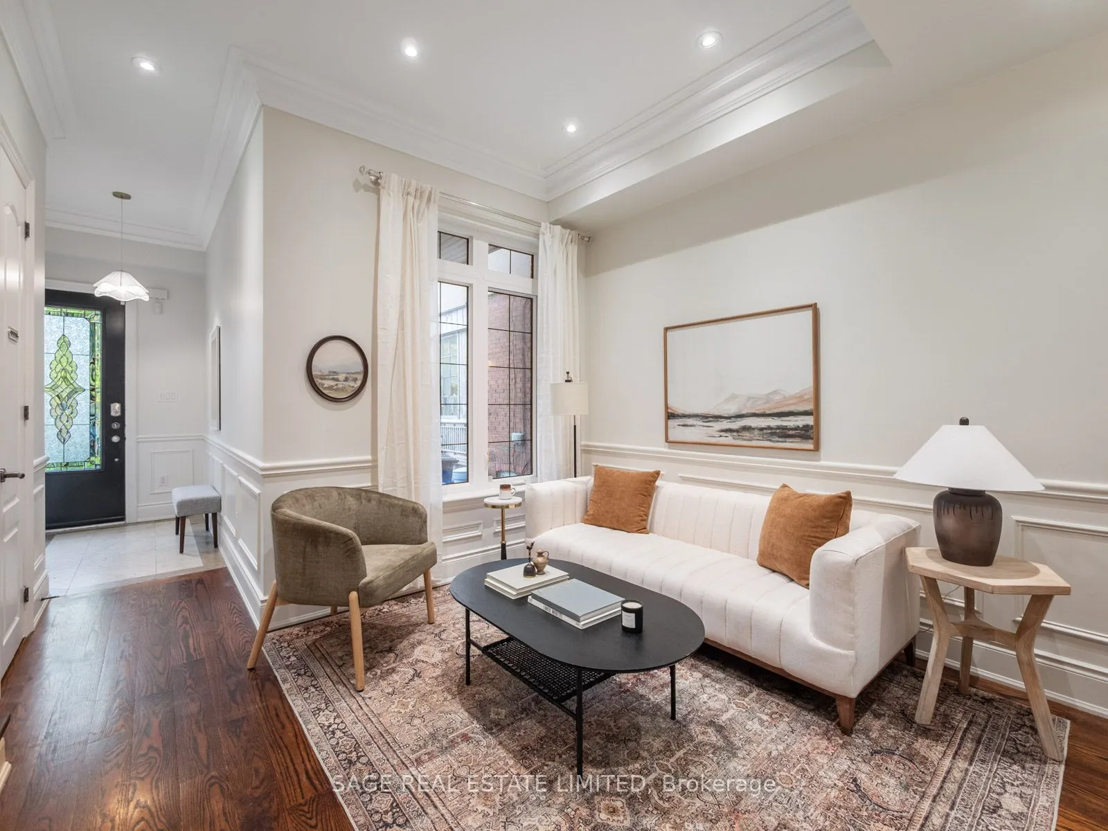18A Sherwood Avenue