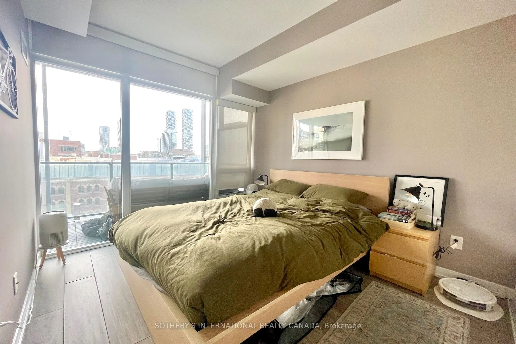 105 George Street #706