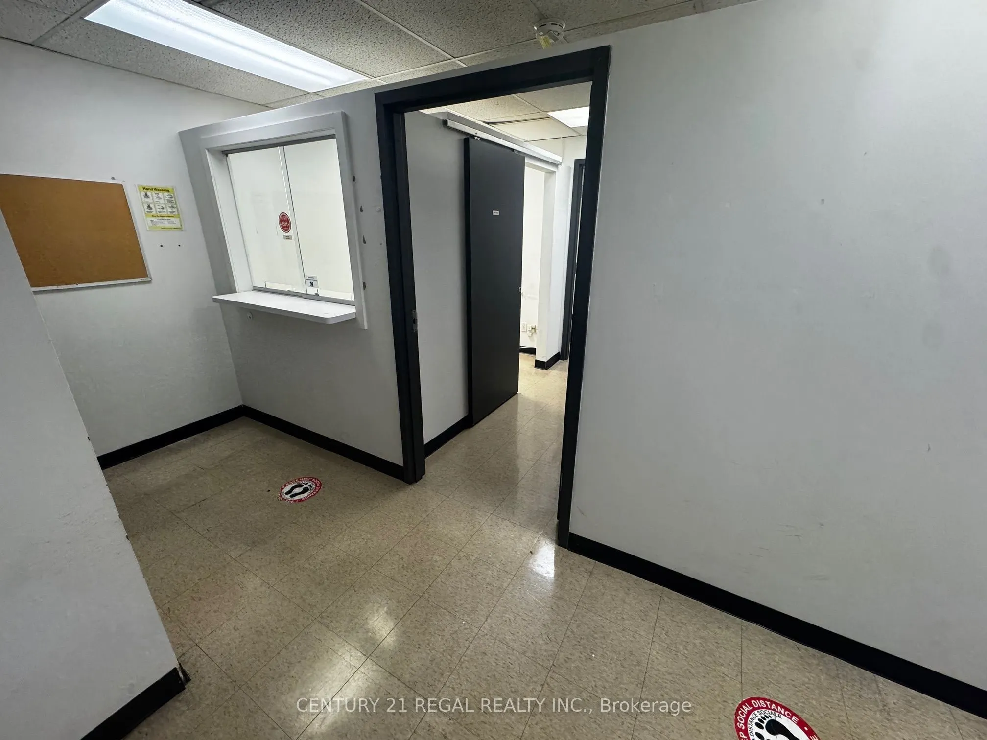 622 College Street #203