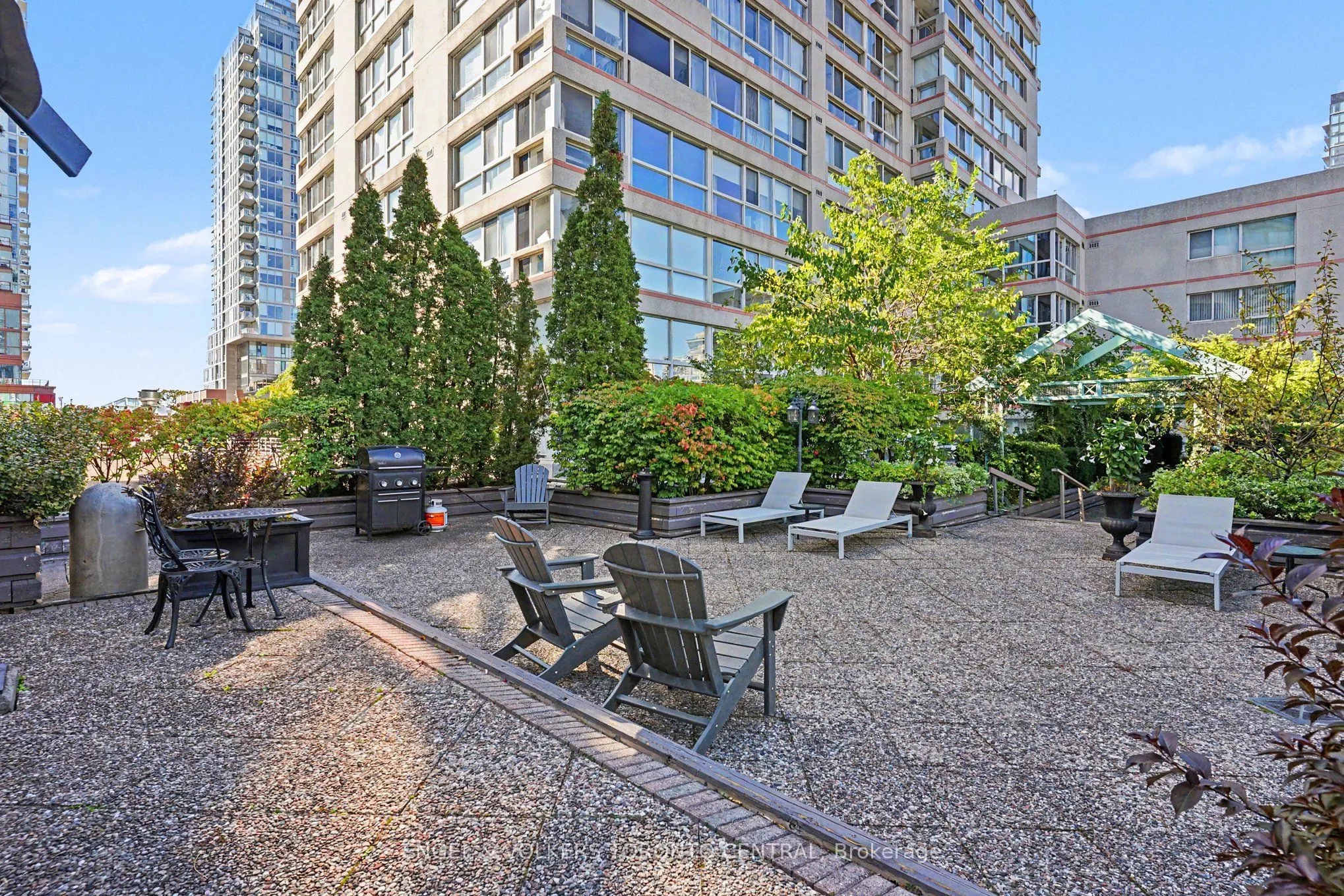 7 Broadway Avenue #601