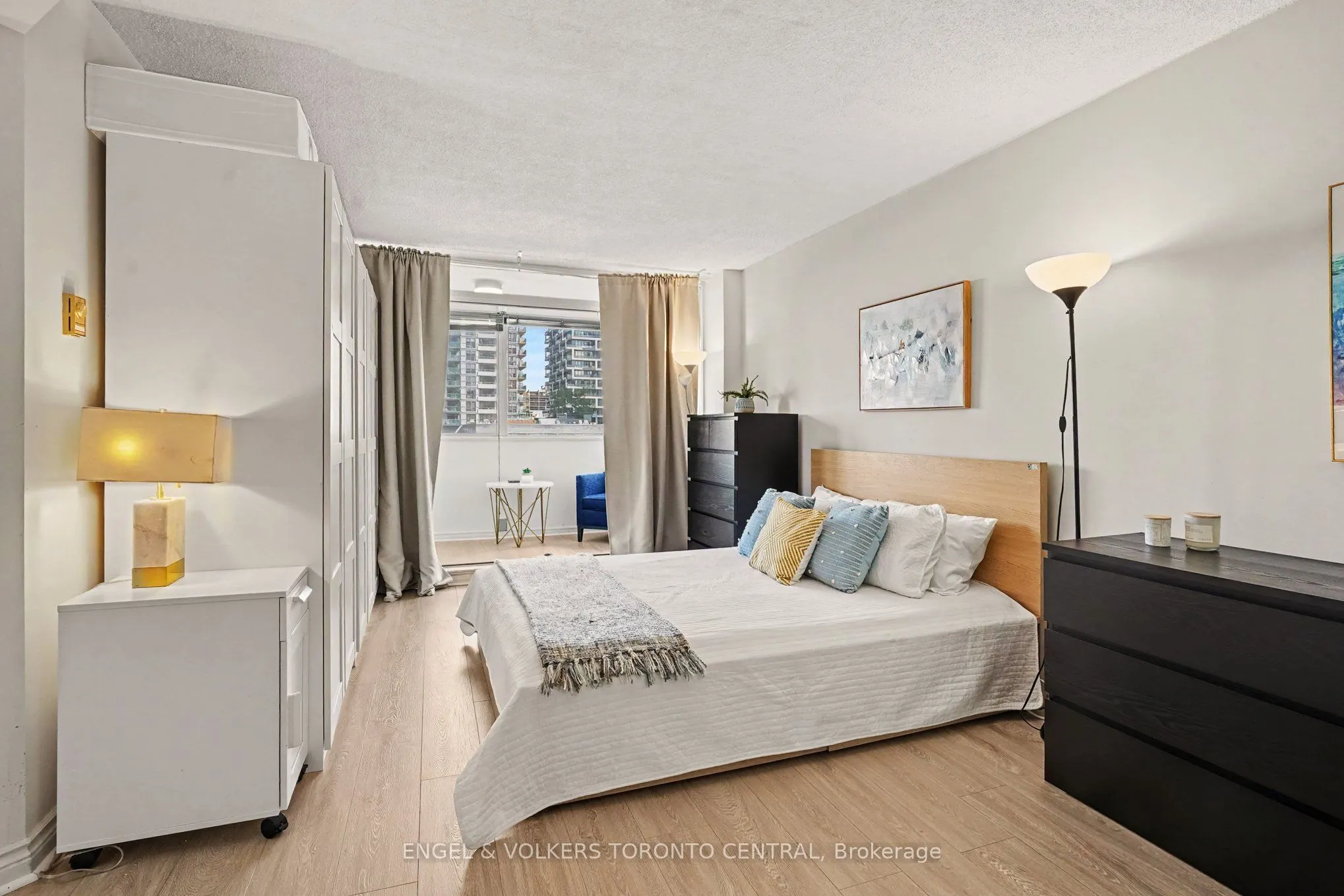 7 Broadway Avenue #601