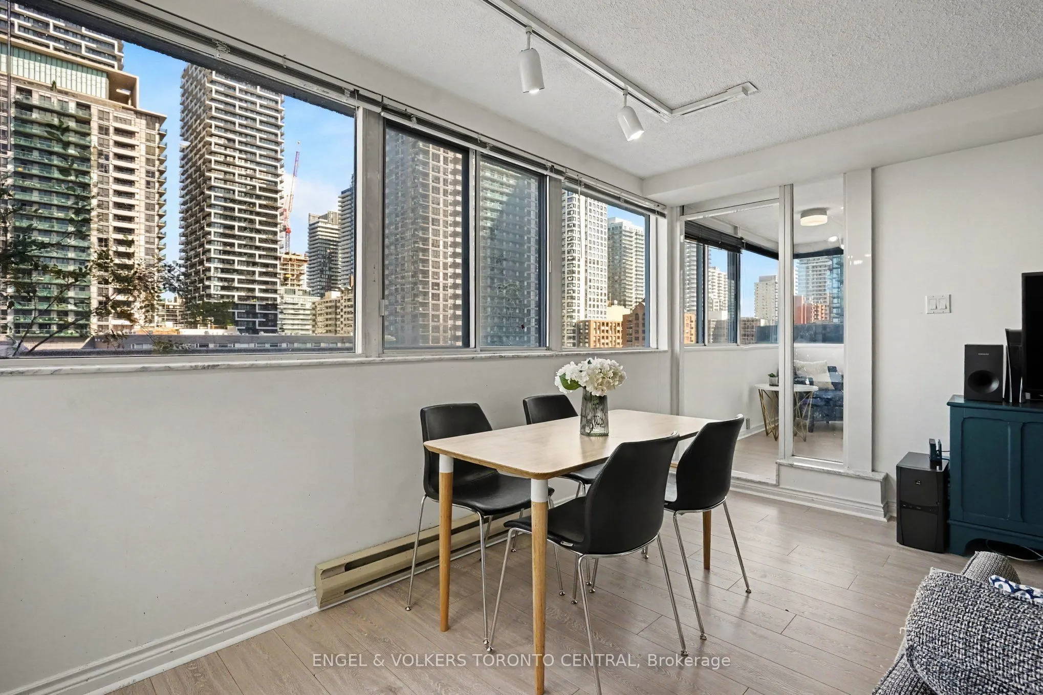 7 Broadway Avenue #601