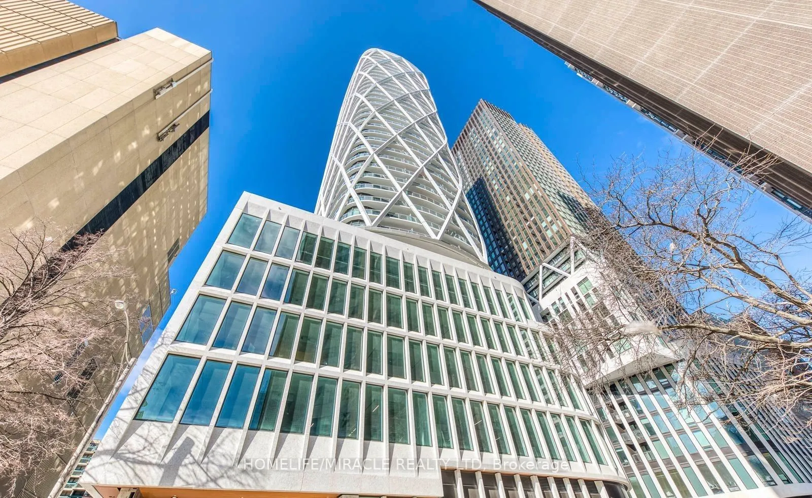230 Simcoe Street #2421