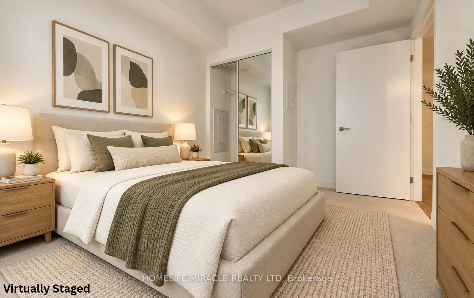 230 Simcoe Street #2421