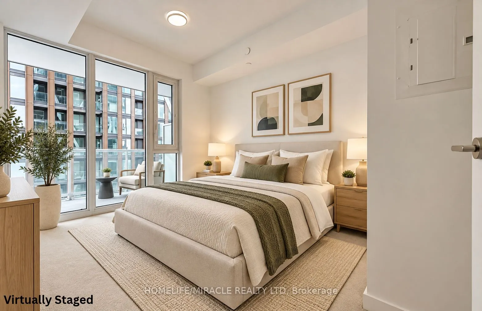 230 Simcoe Street #2421