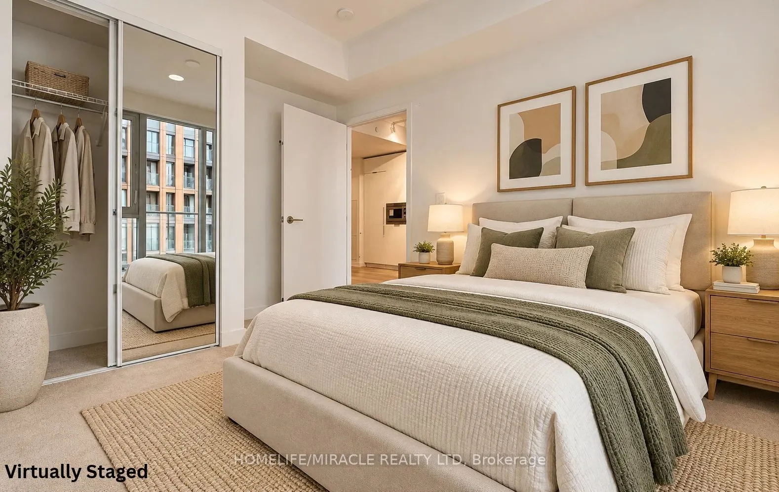 230 Simcoe Street #2421