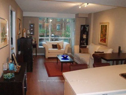 109 Front Street #201