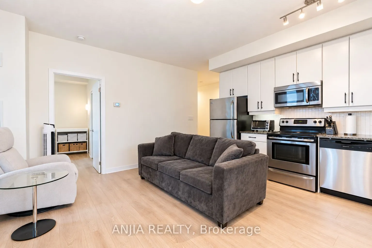 33 Bay Street #3004