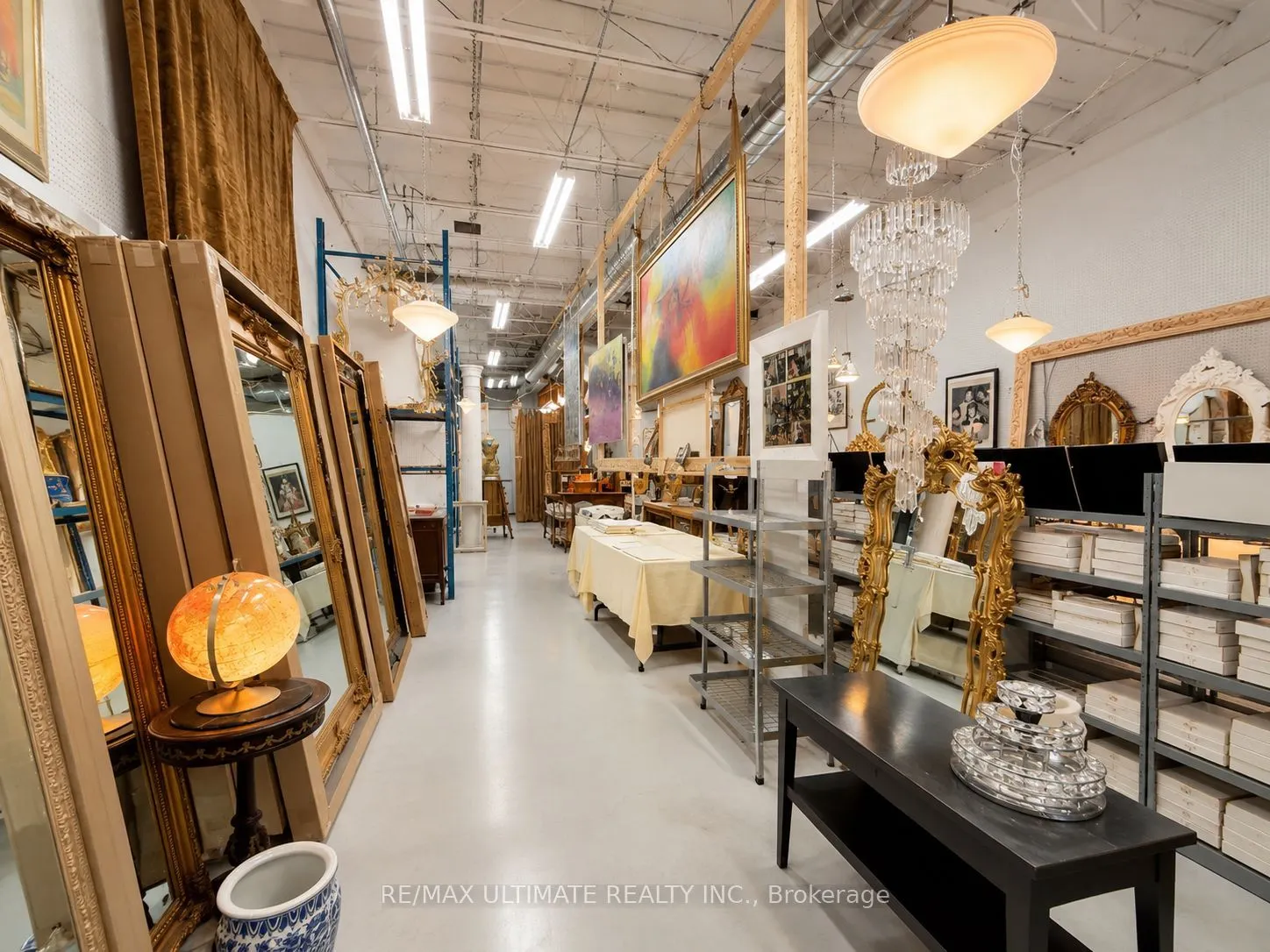 635 Queen Street W #Main