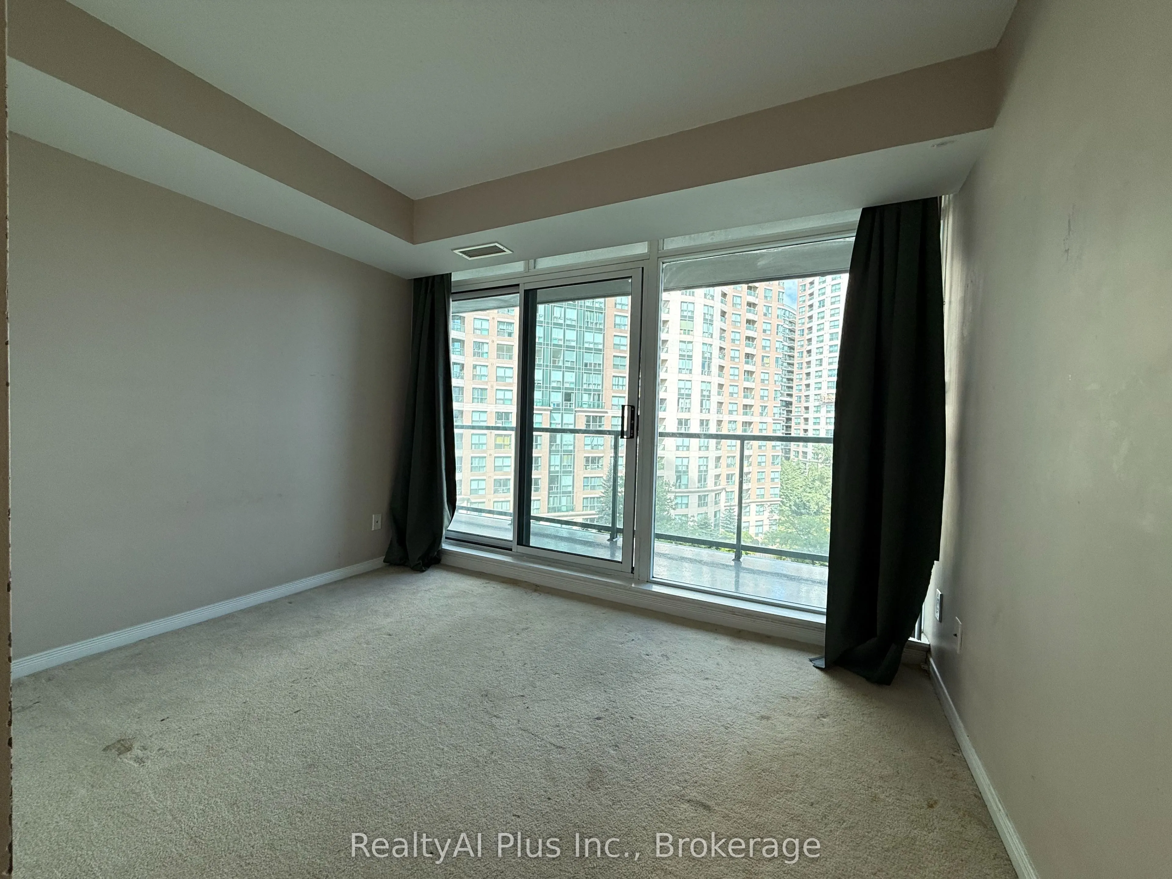 5500 Yonge Street #608