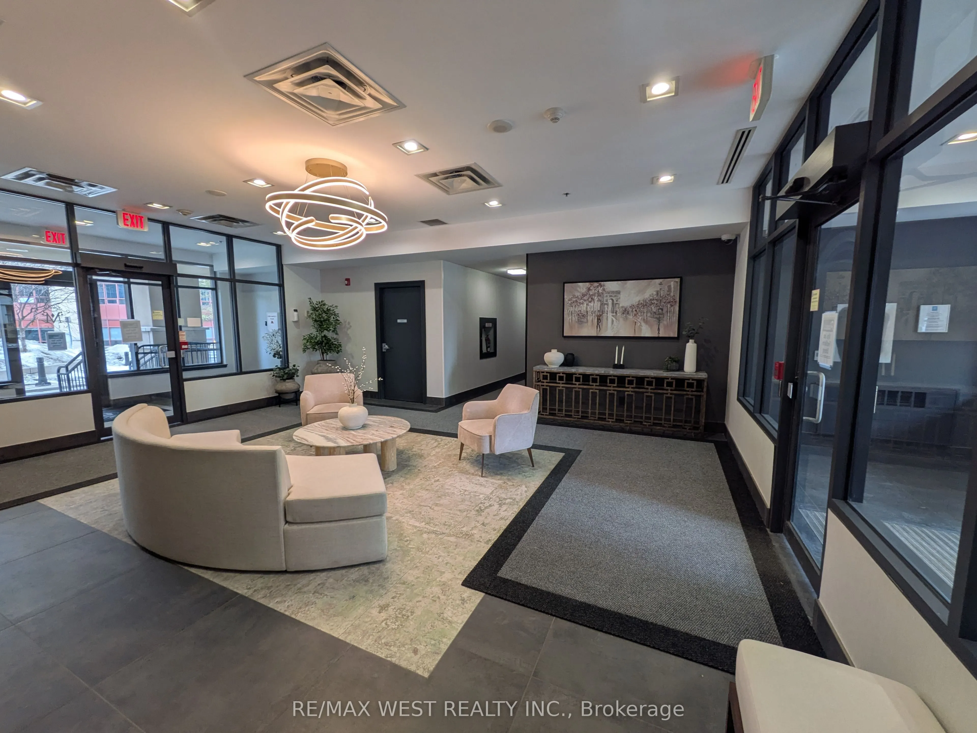 27 Rean Drive #522