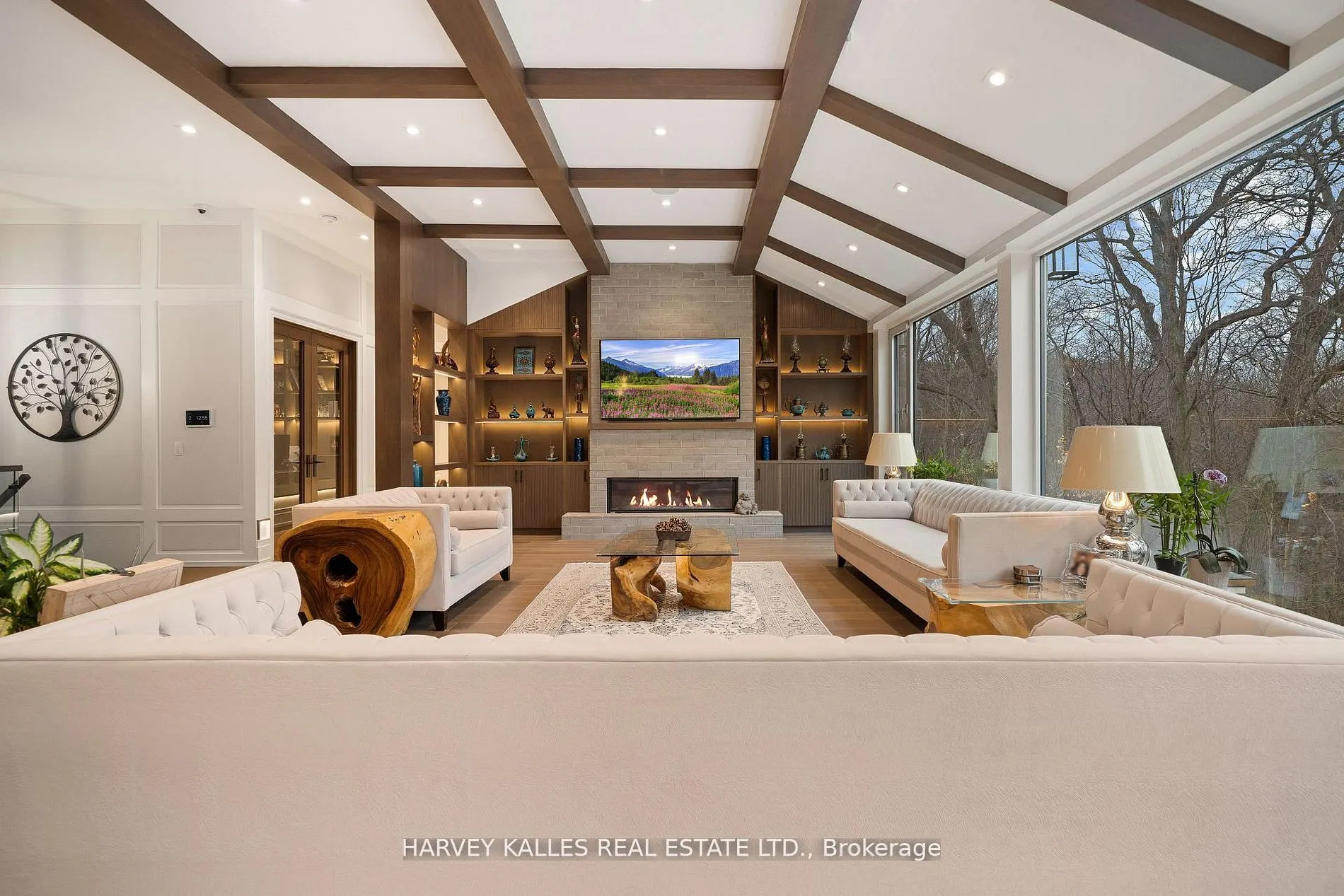 140 Sandringham Drive