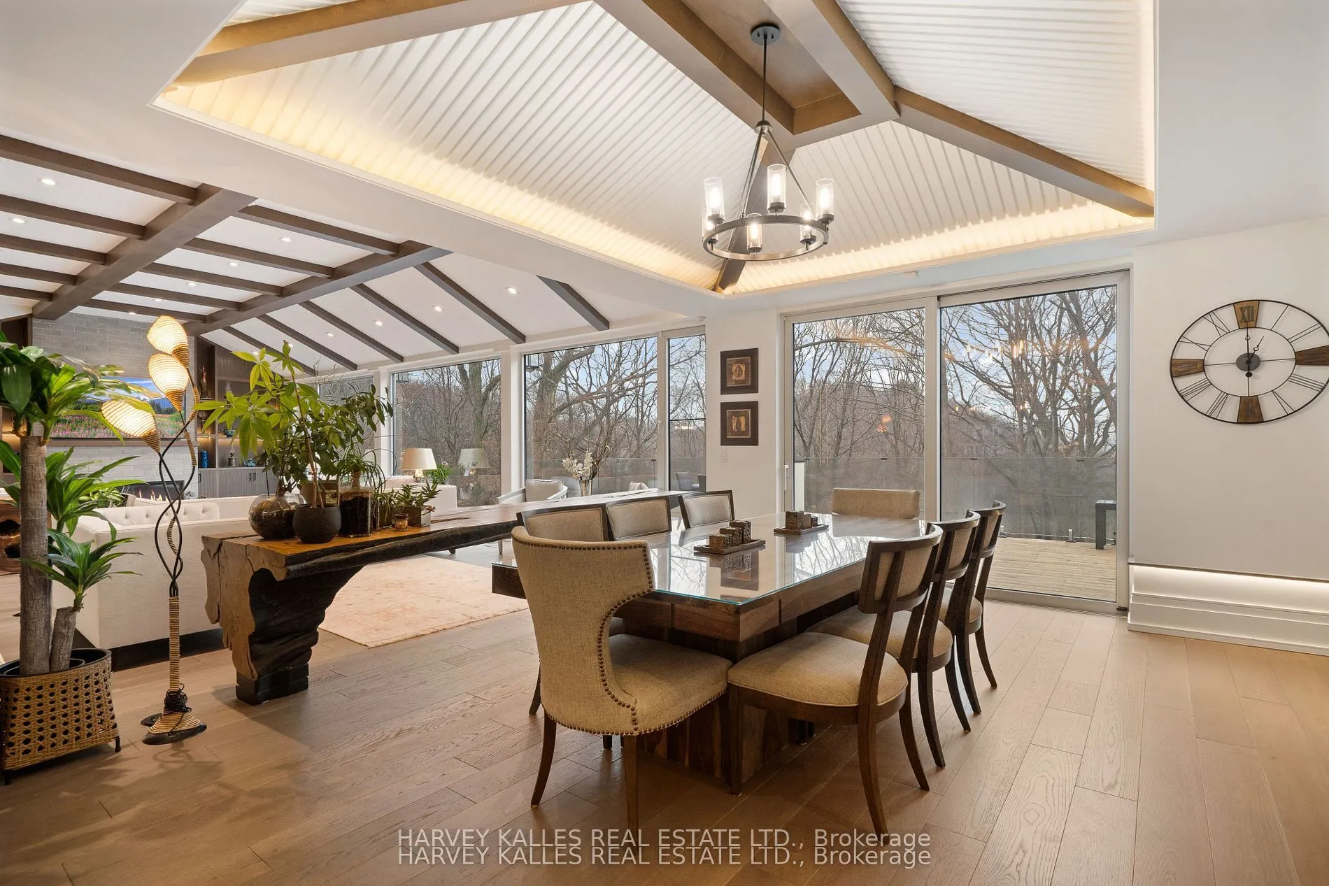 140 Sandringham Drive