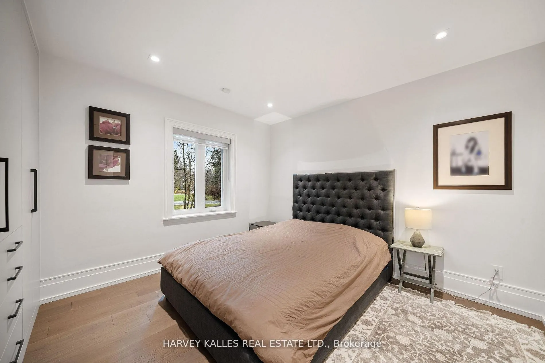 140 Sandringham Drive