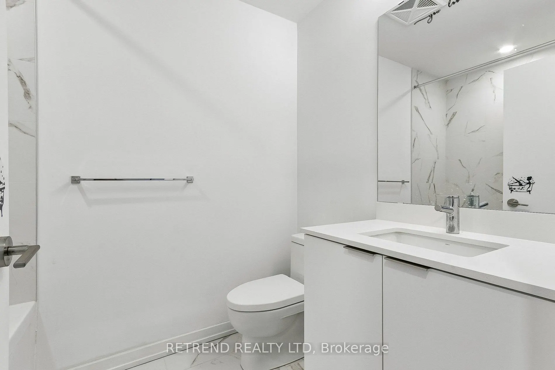 7 Golden Lion Heights #42