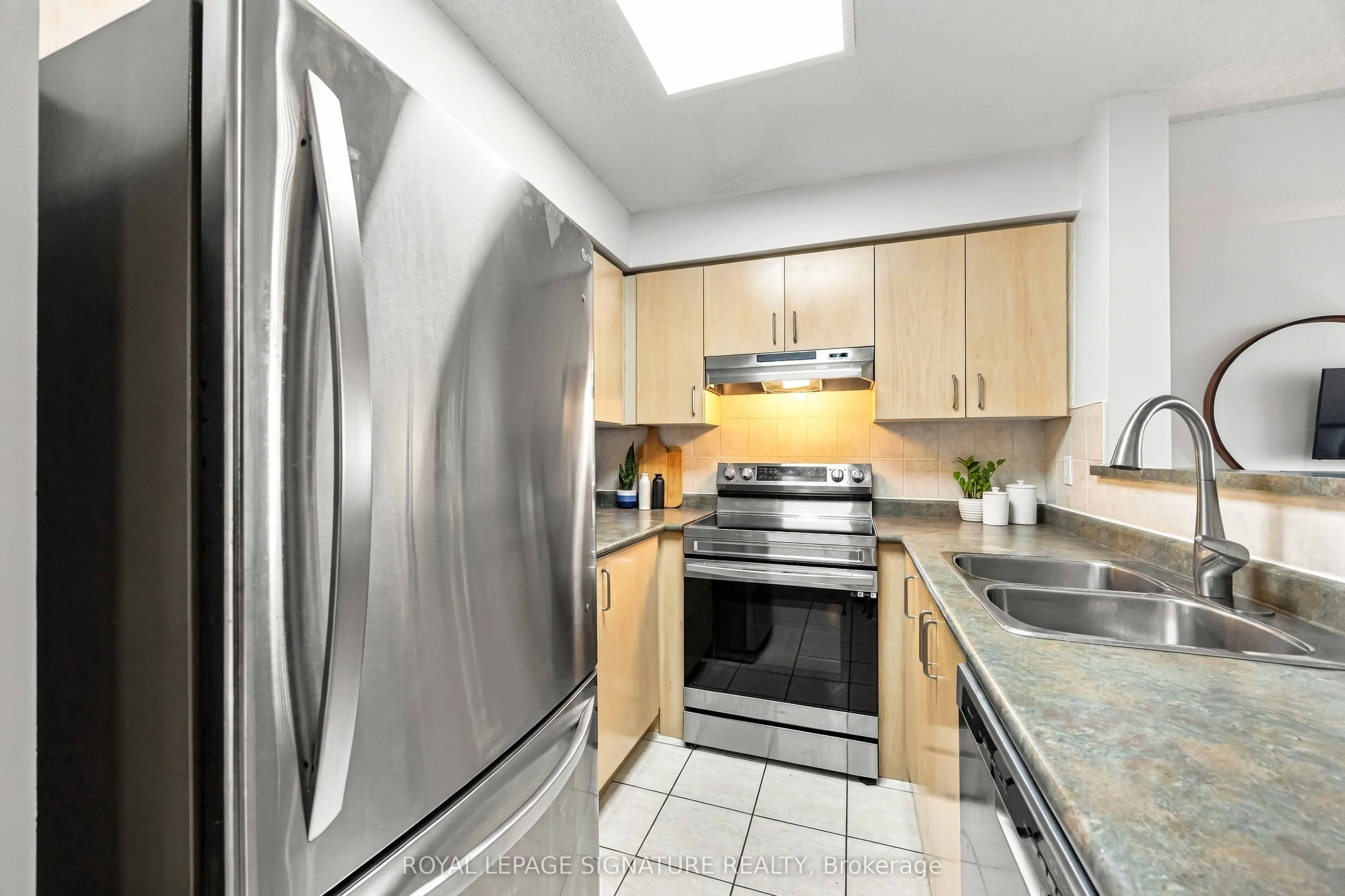 906 Sheppard Avenue W #314