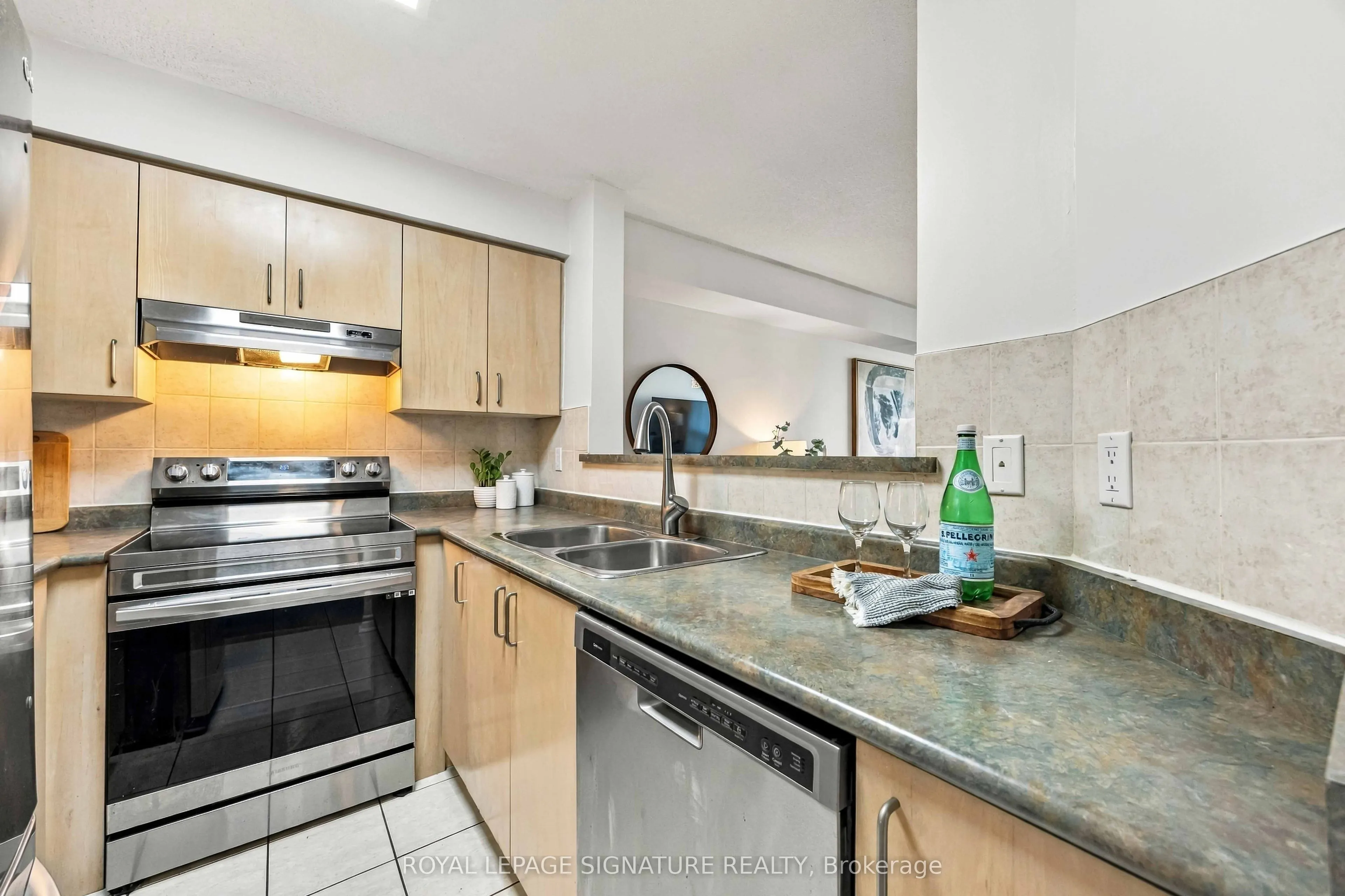 906 Sheppard Avenue W #314
