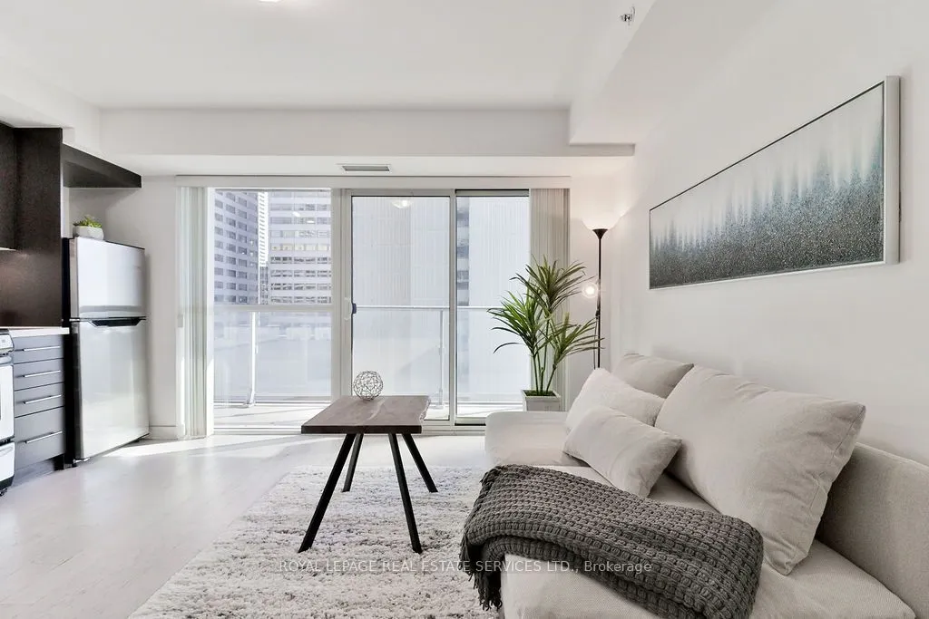 58 Orchard View Boulevard #908