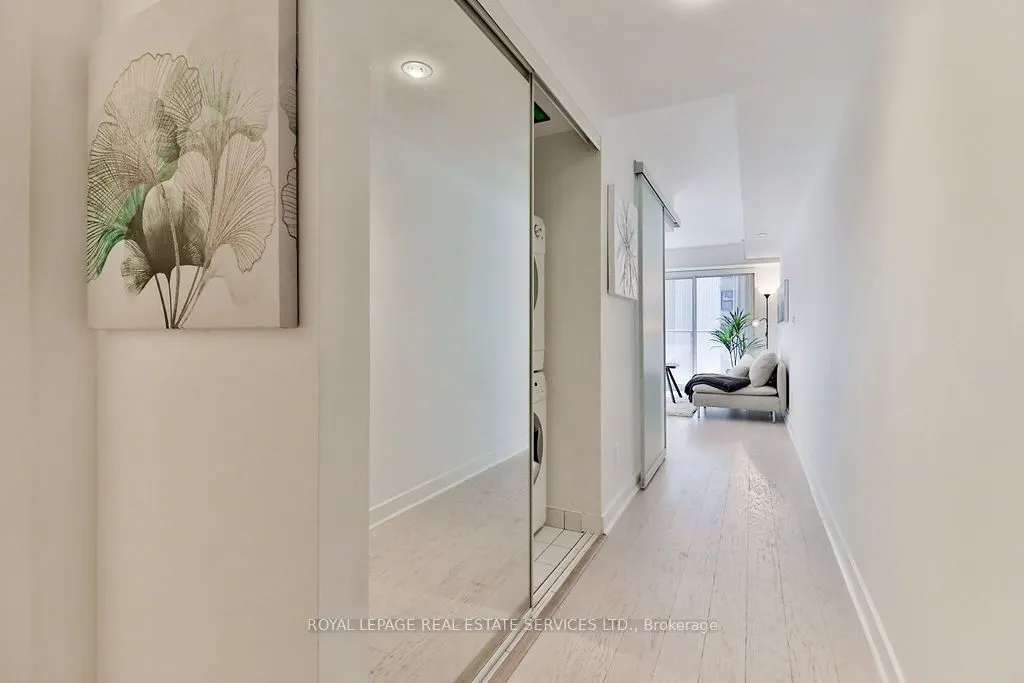 58 Orchard View Boulevard #908