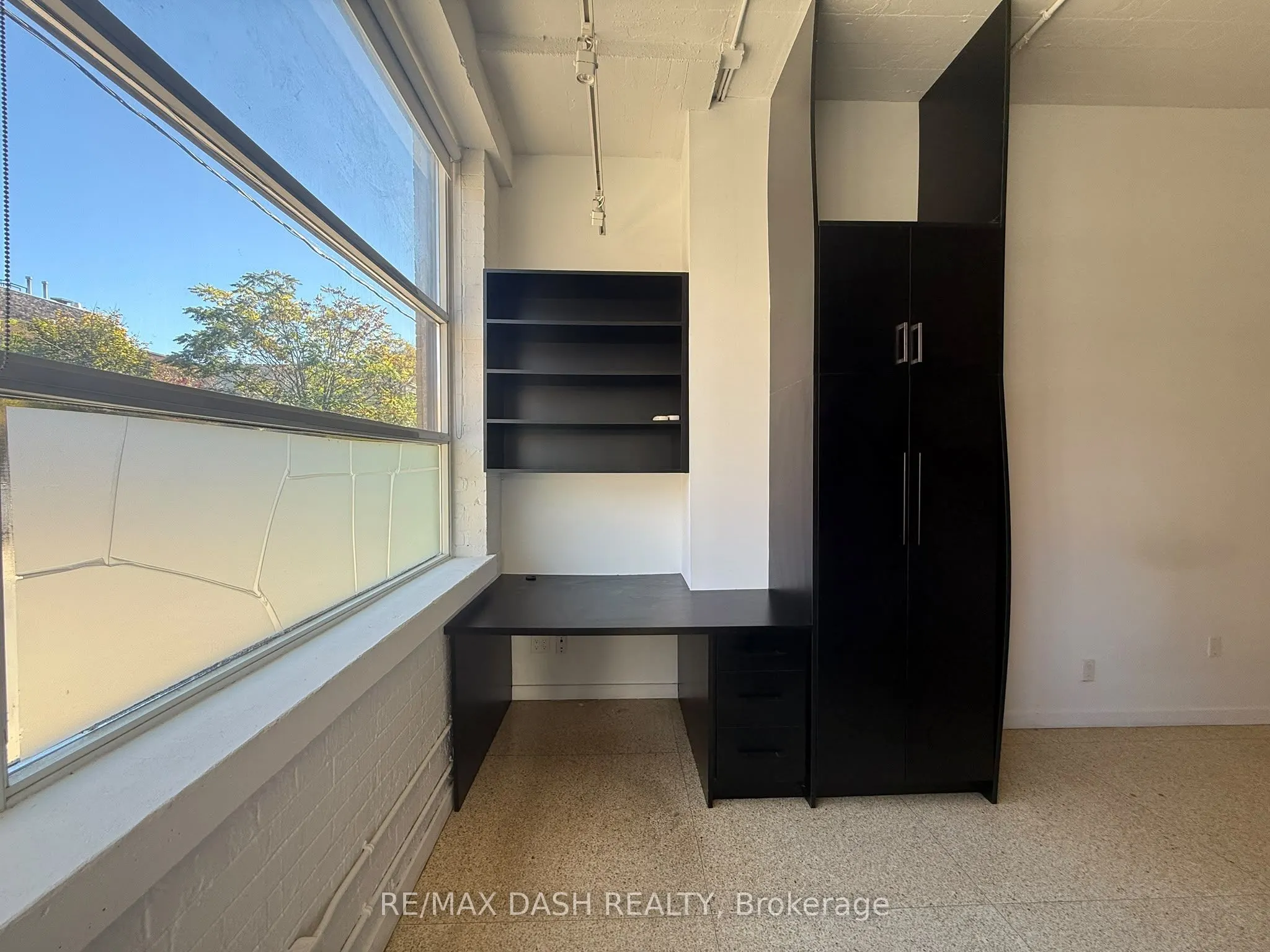 365 Dundas Street E #104