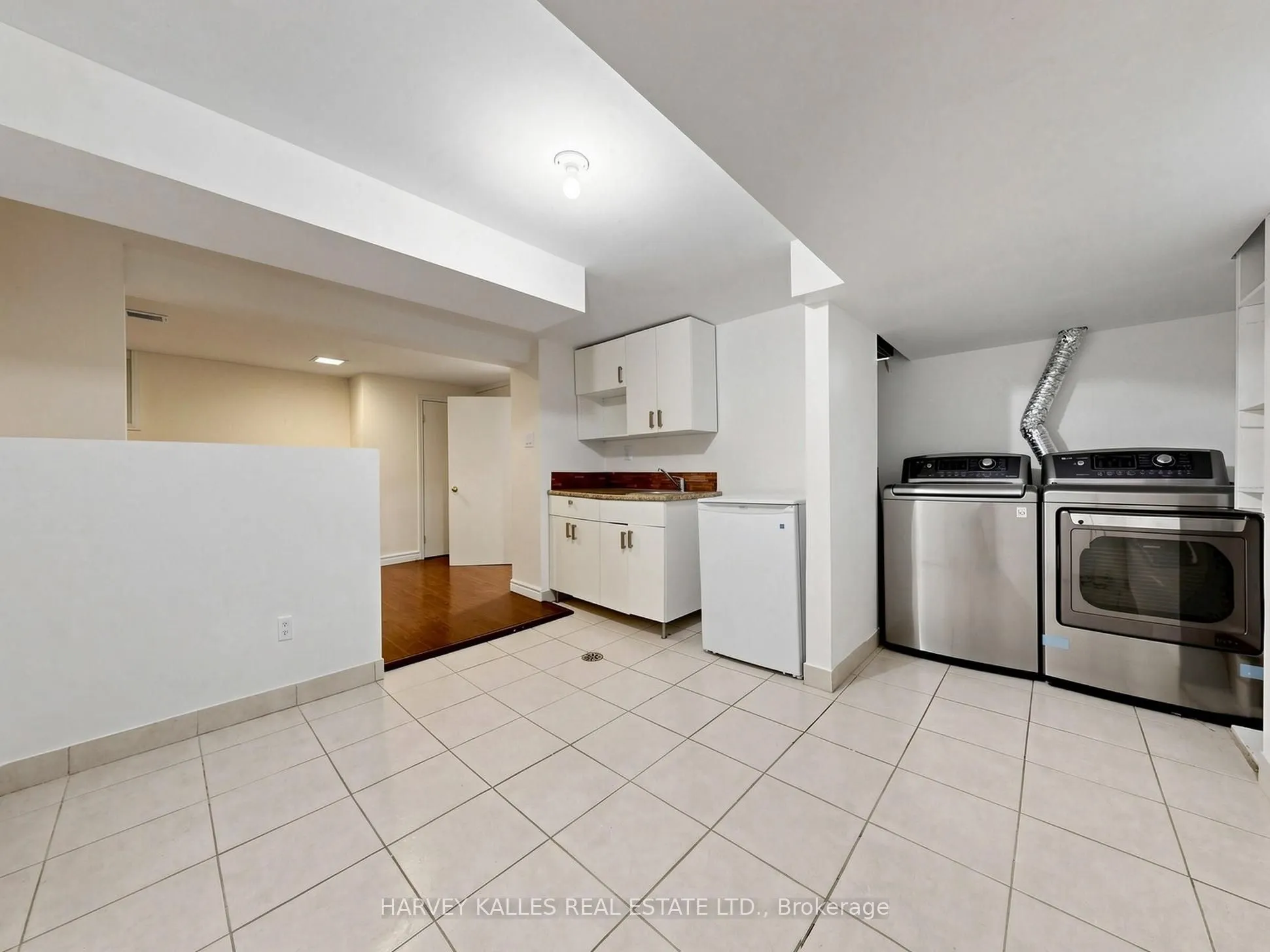 87 Combe Avenue