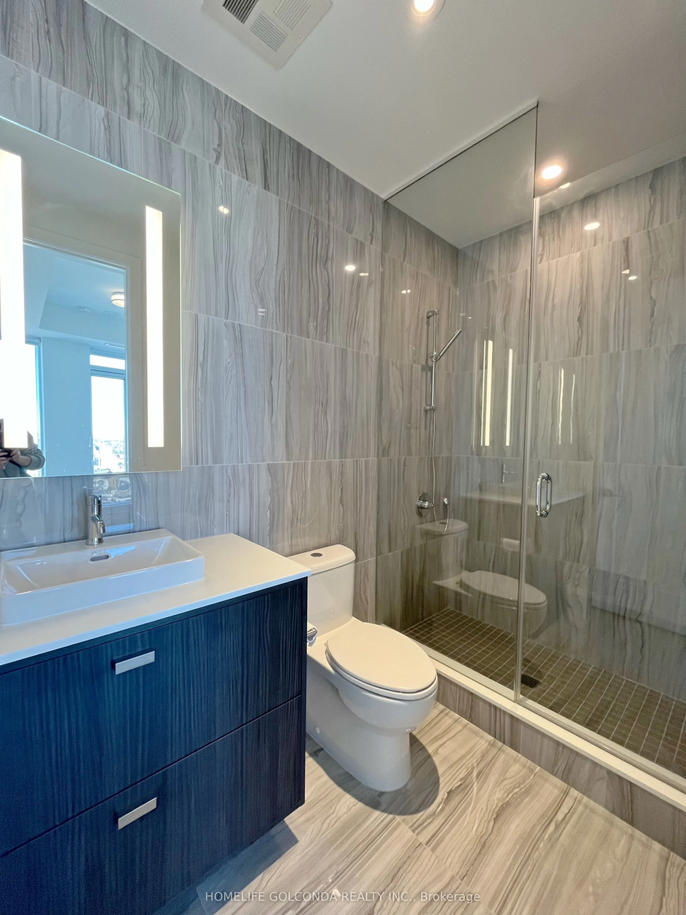 470 Front Street W #3306
