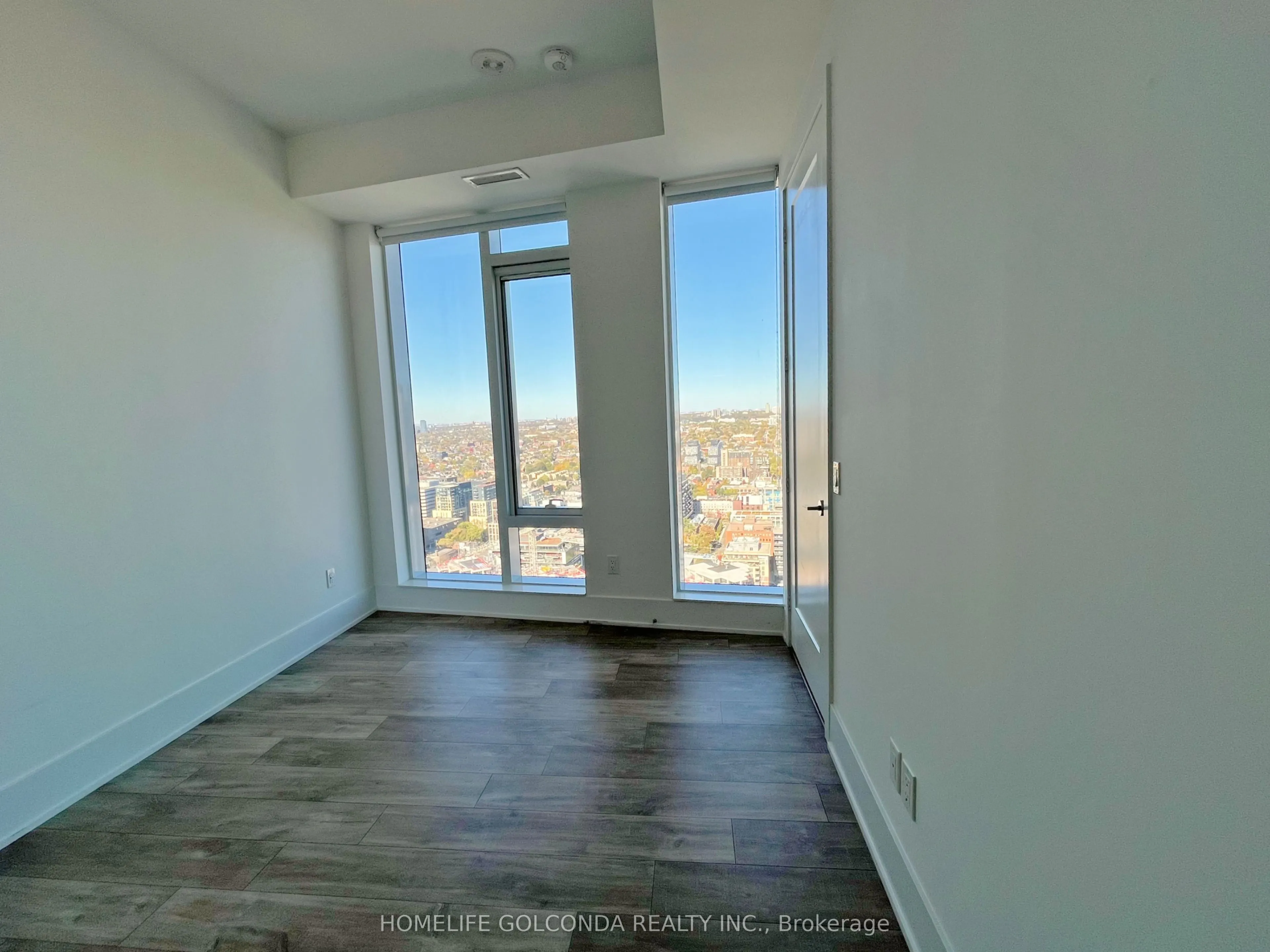 470 Front Street W #3306