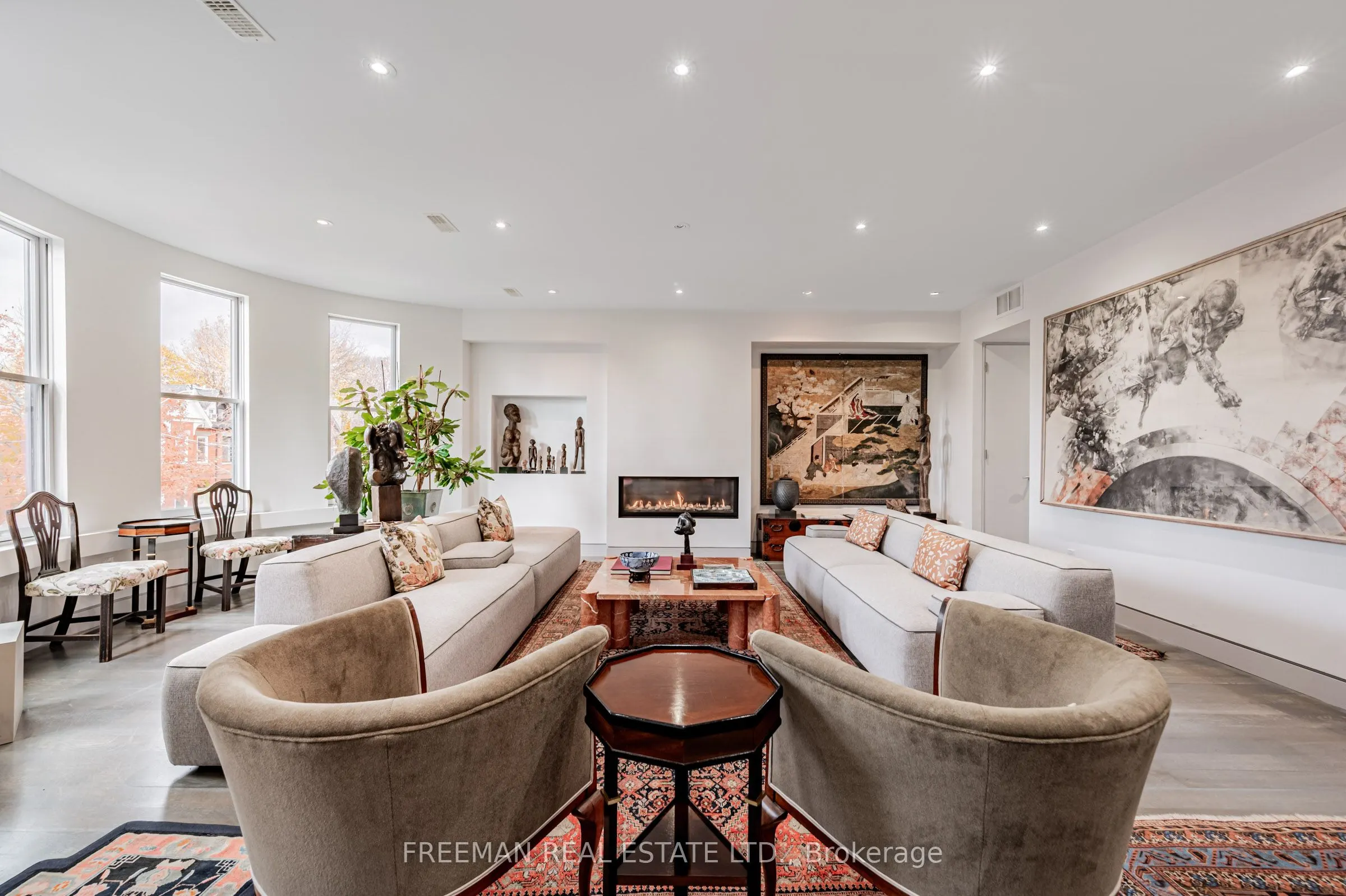 21 Howland Avenue #Upper
