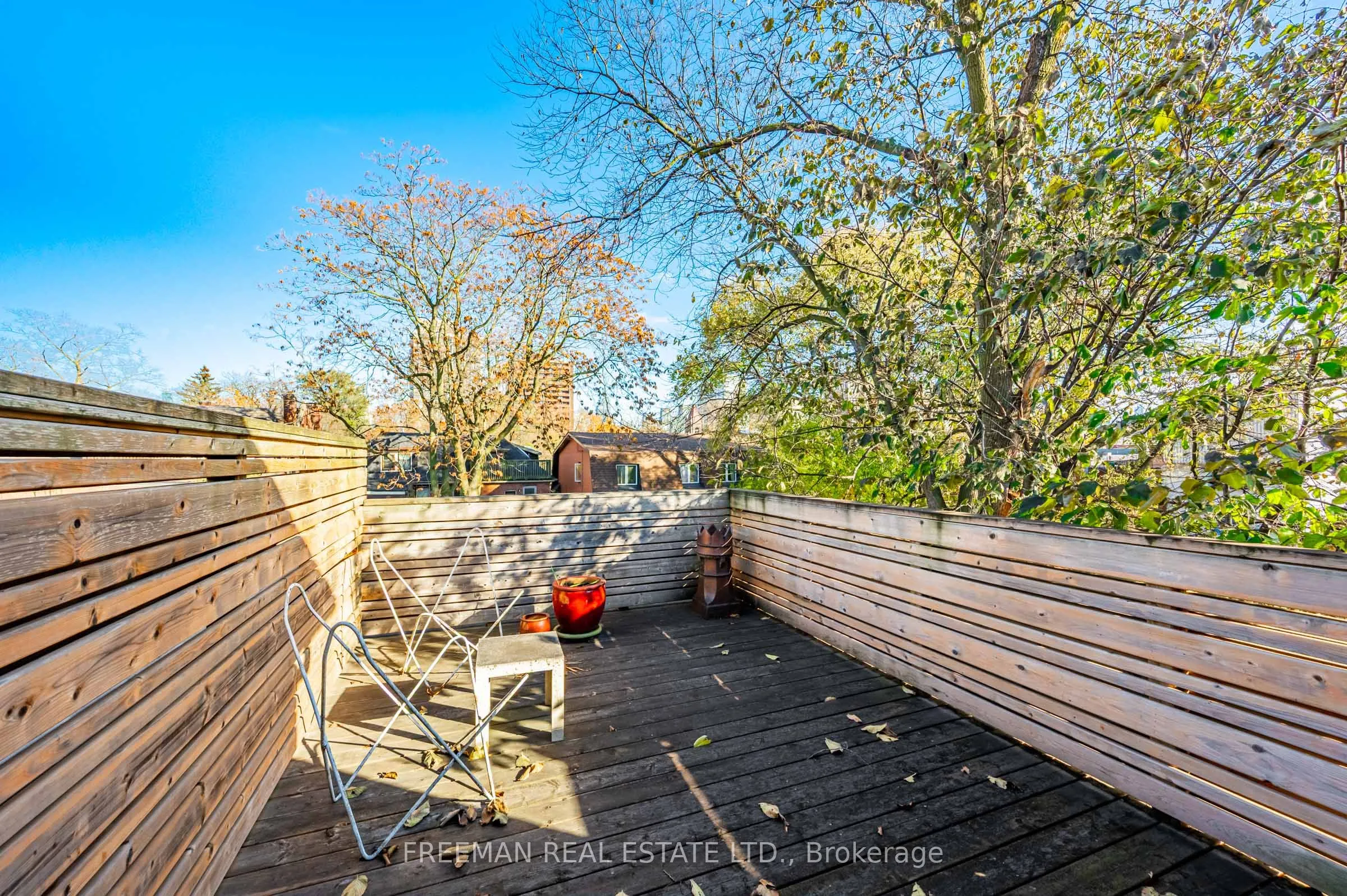 21 Howland Avenue #Upper