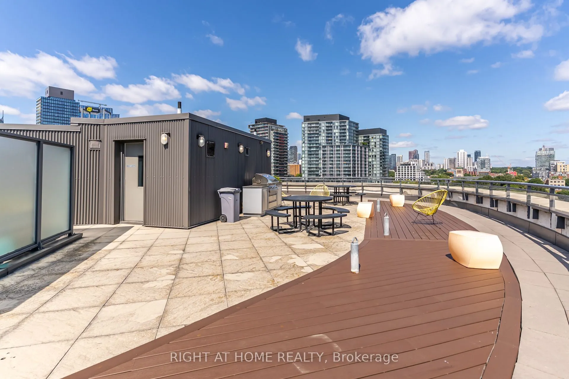 90 Trinity Street #805
