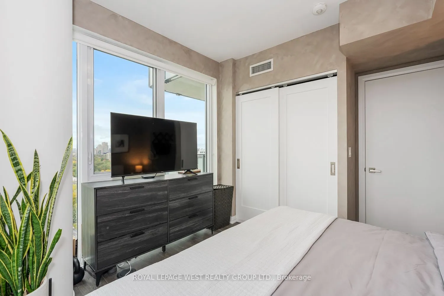 99 Foxbar Road #2304
