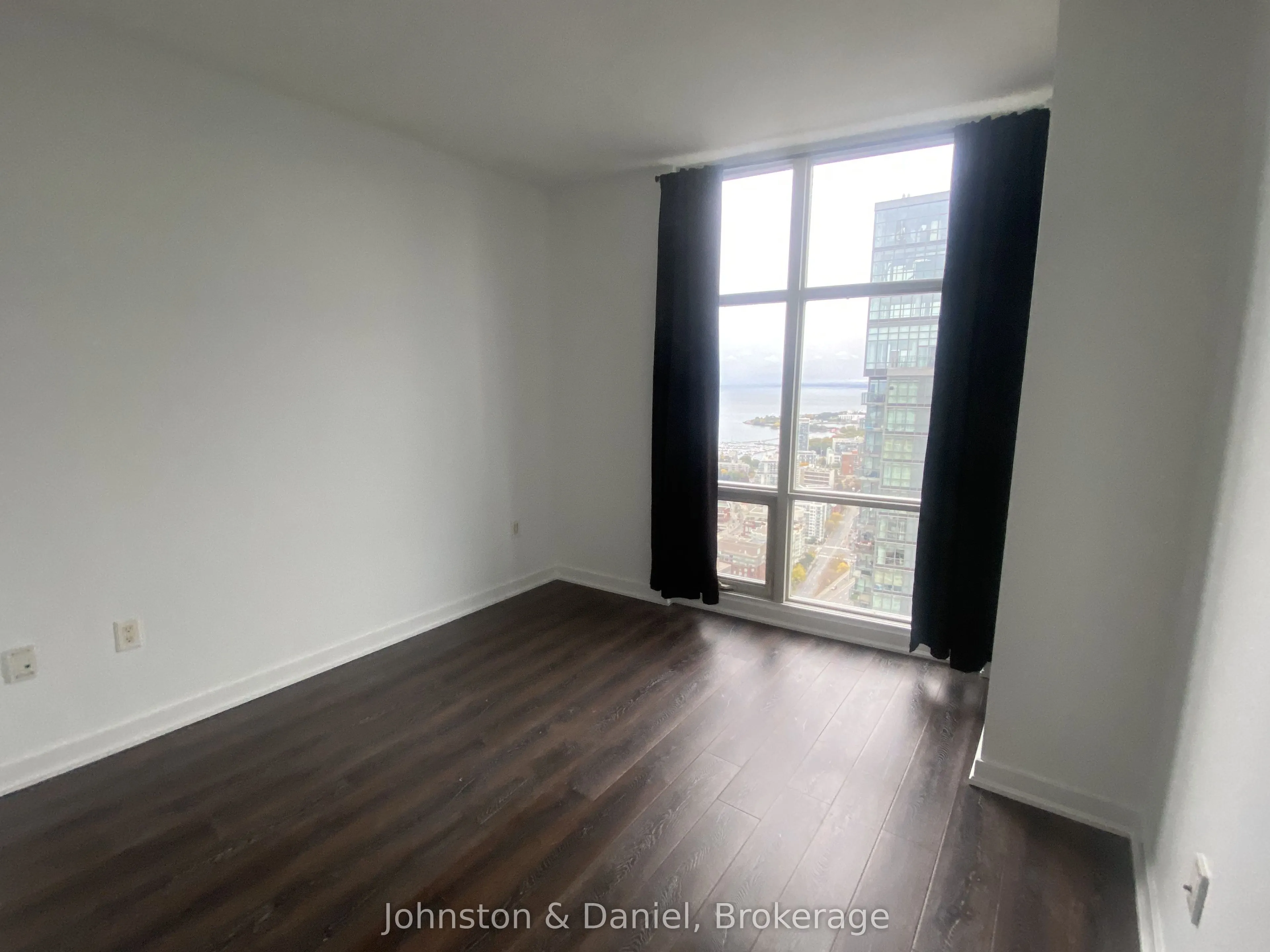 35 Mariner Terrace #5201