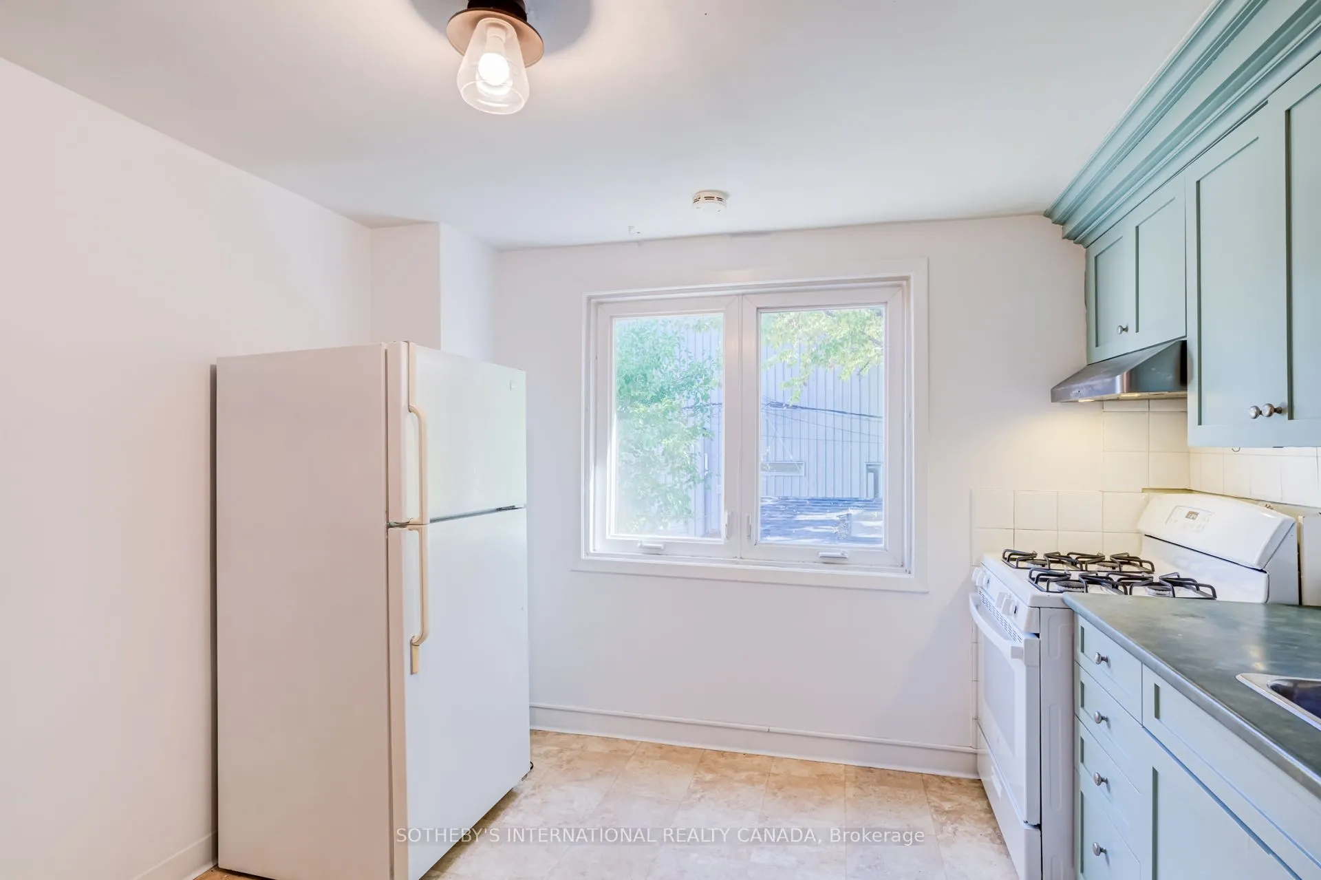 13 Euclid Avenue