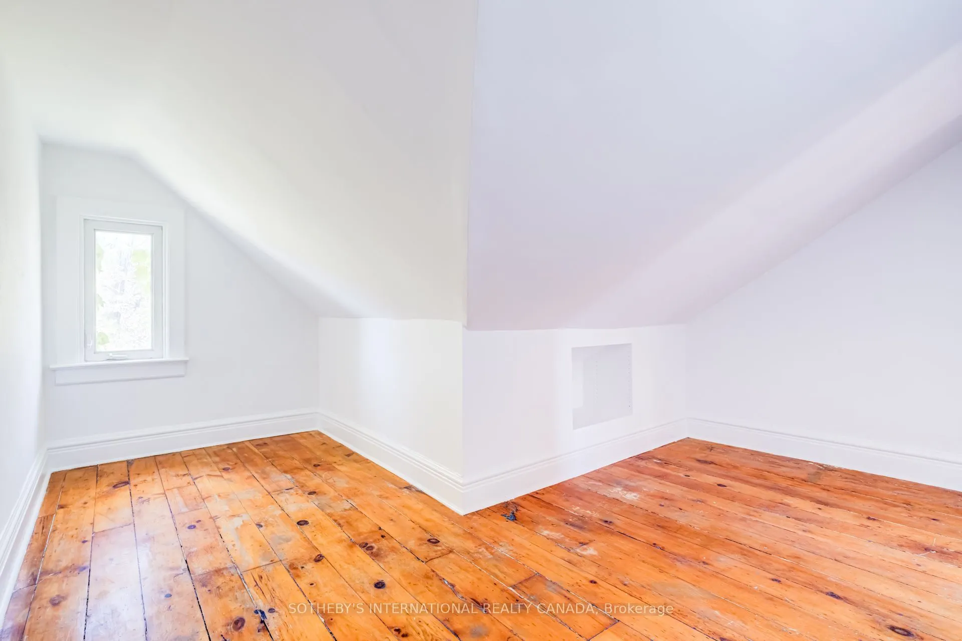 13 Euclid Avenue