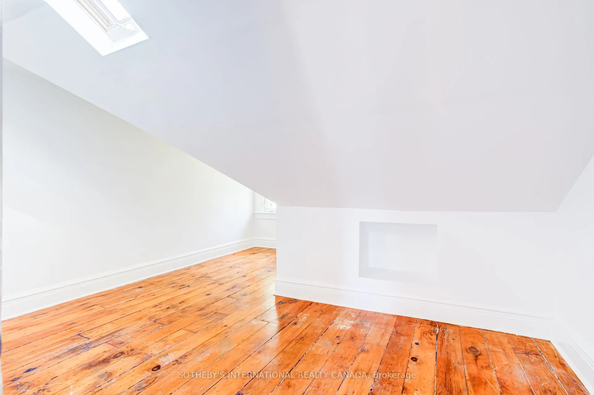 13 Euclid Avenue