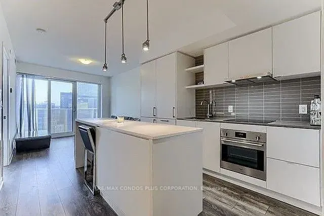 100 Harbour Street #4403