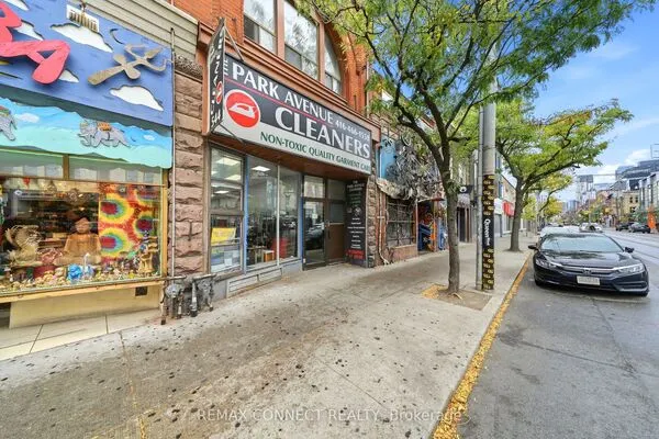 544 Queen Street W