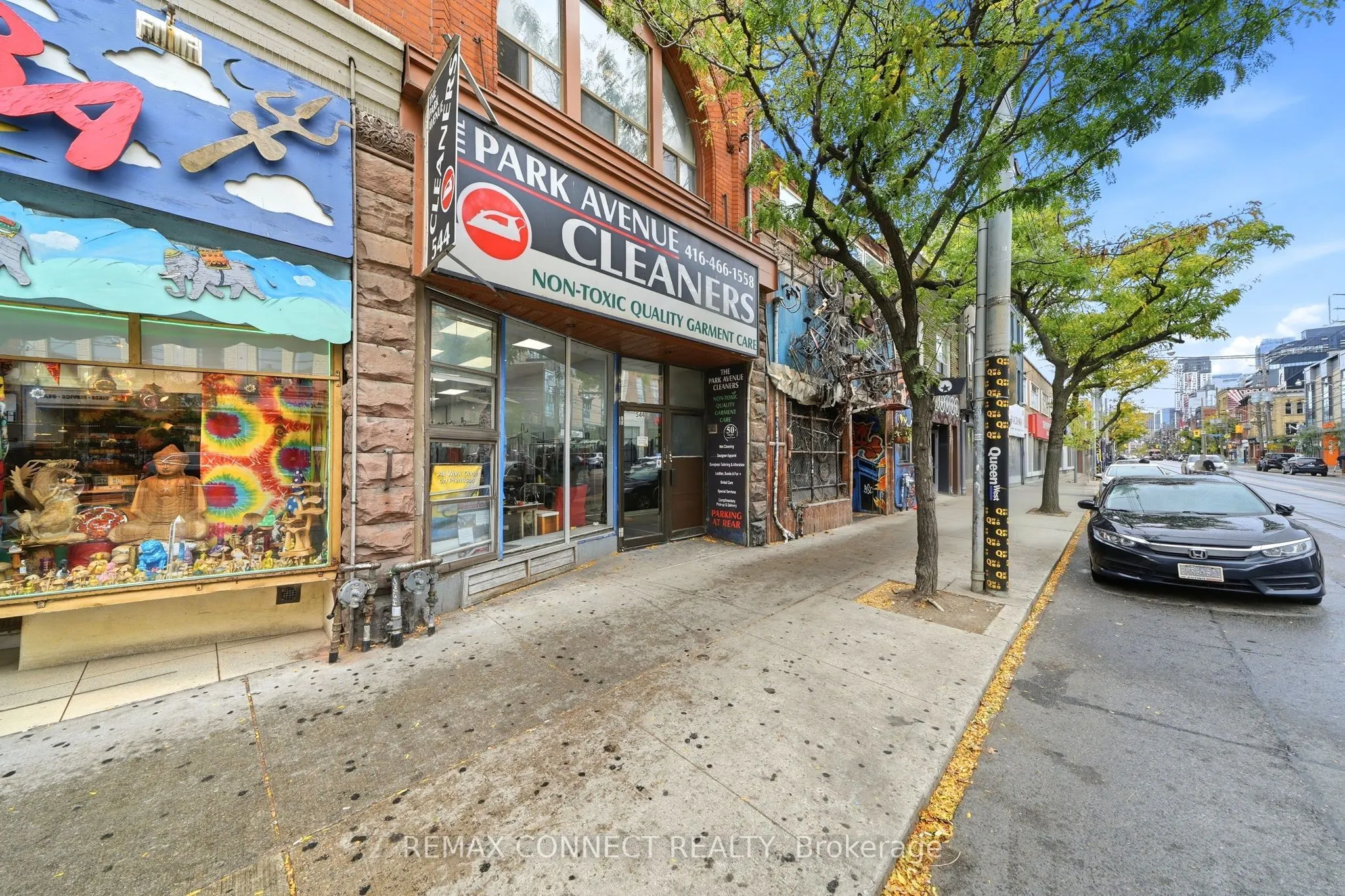 544 Queen Street W