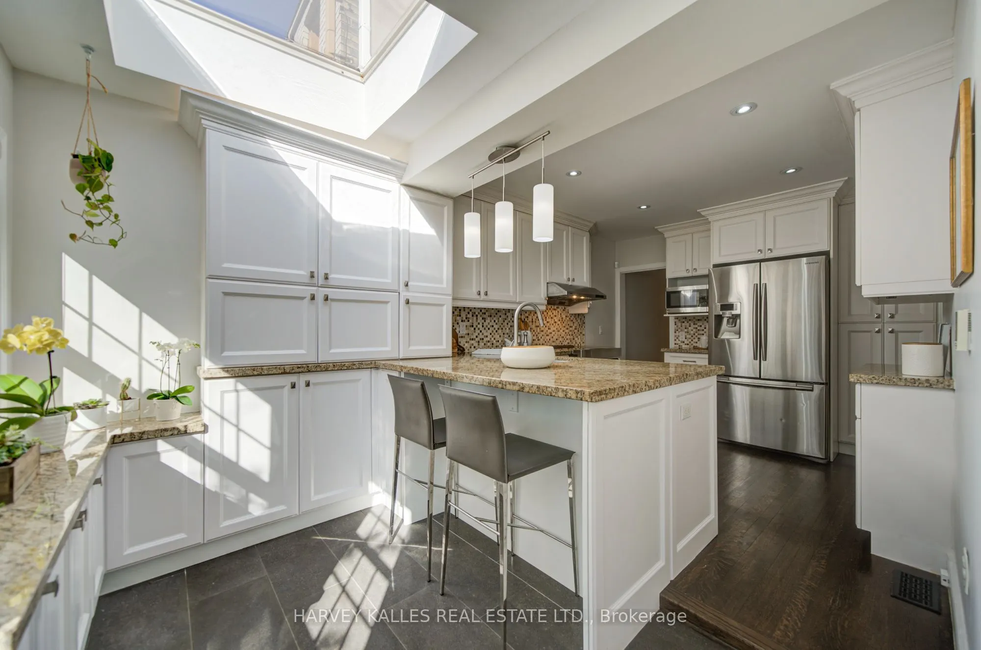 34 Kenwood Avenue
