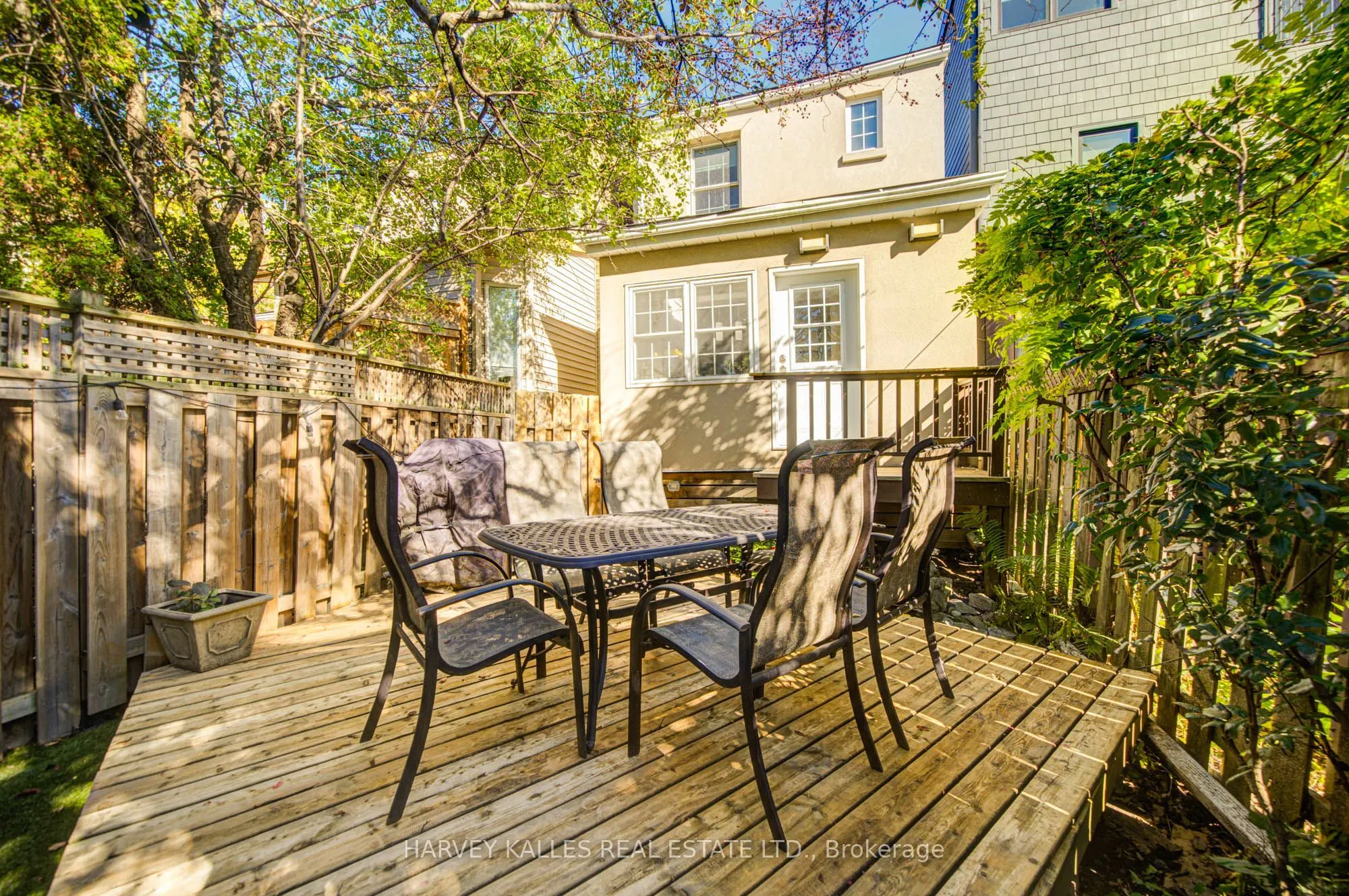 34 Kenwood Avenue