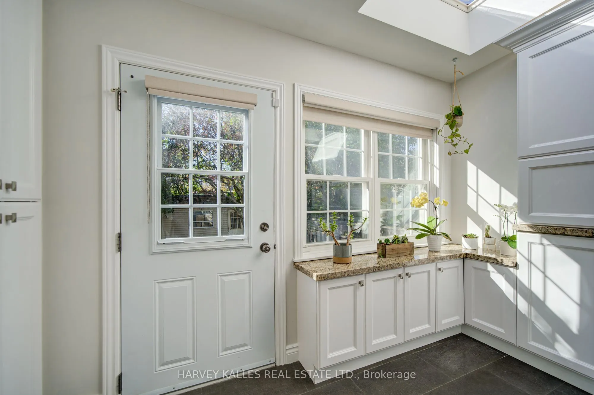 34 Kenwood Avenue