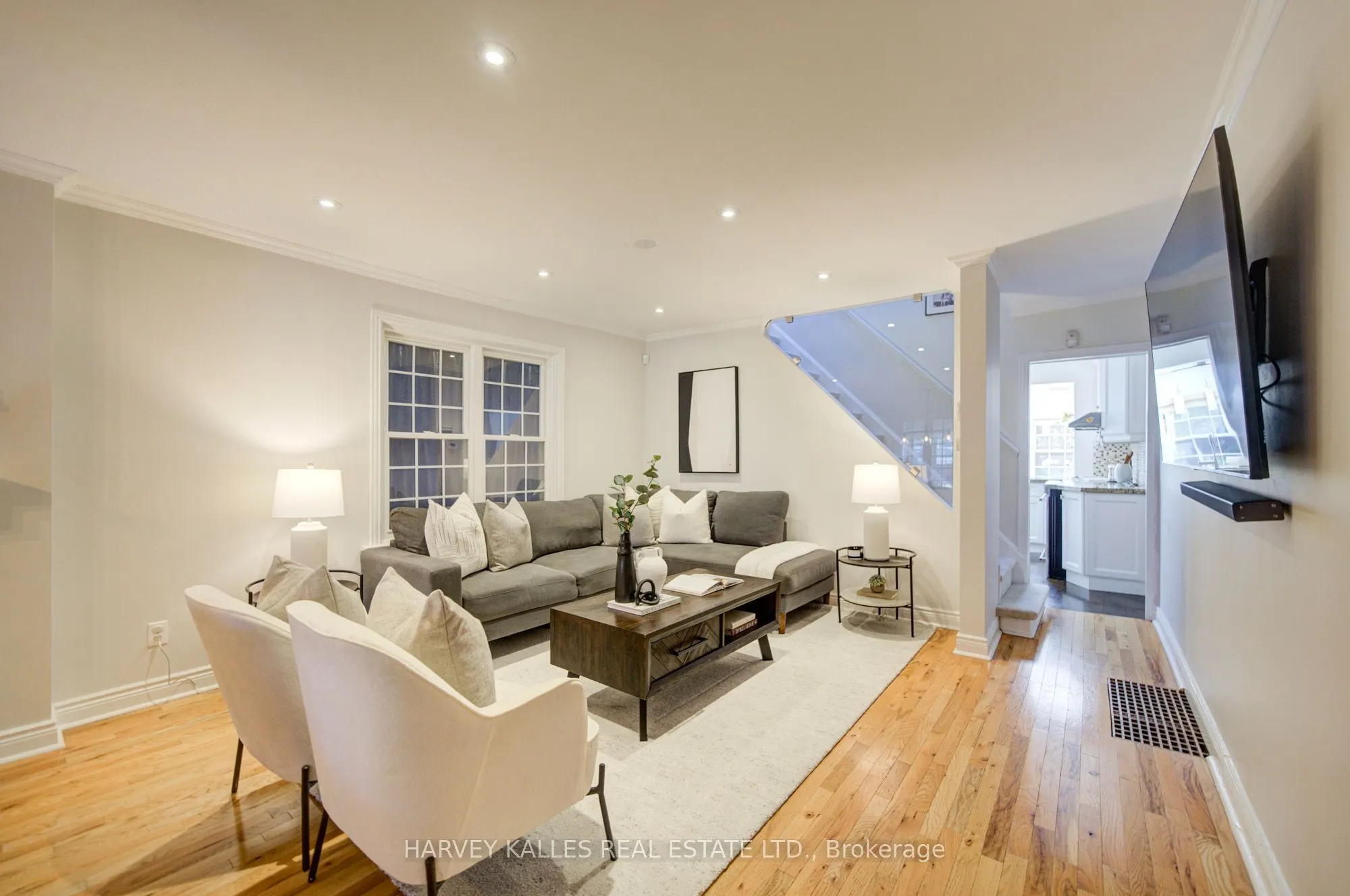 34 Kenwood Avenue