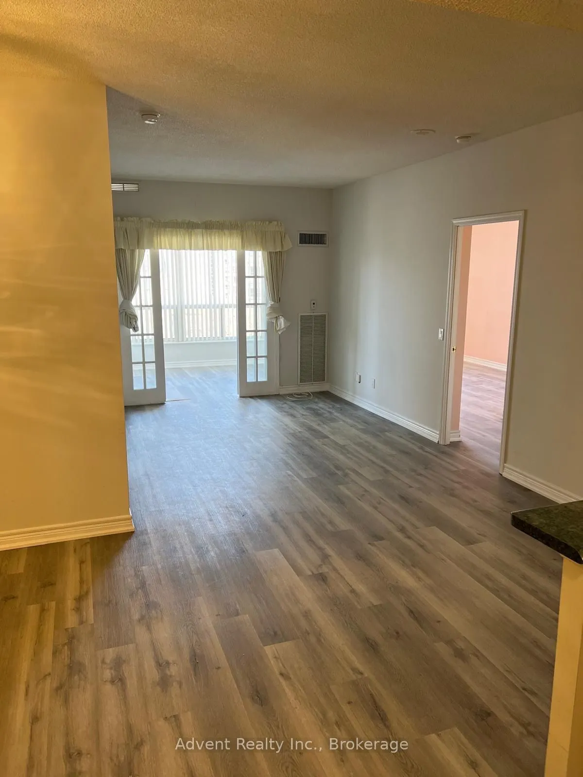 152 St Patrick Street #1107