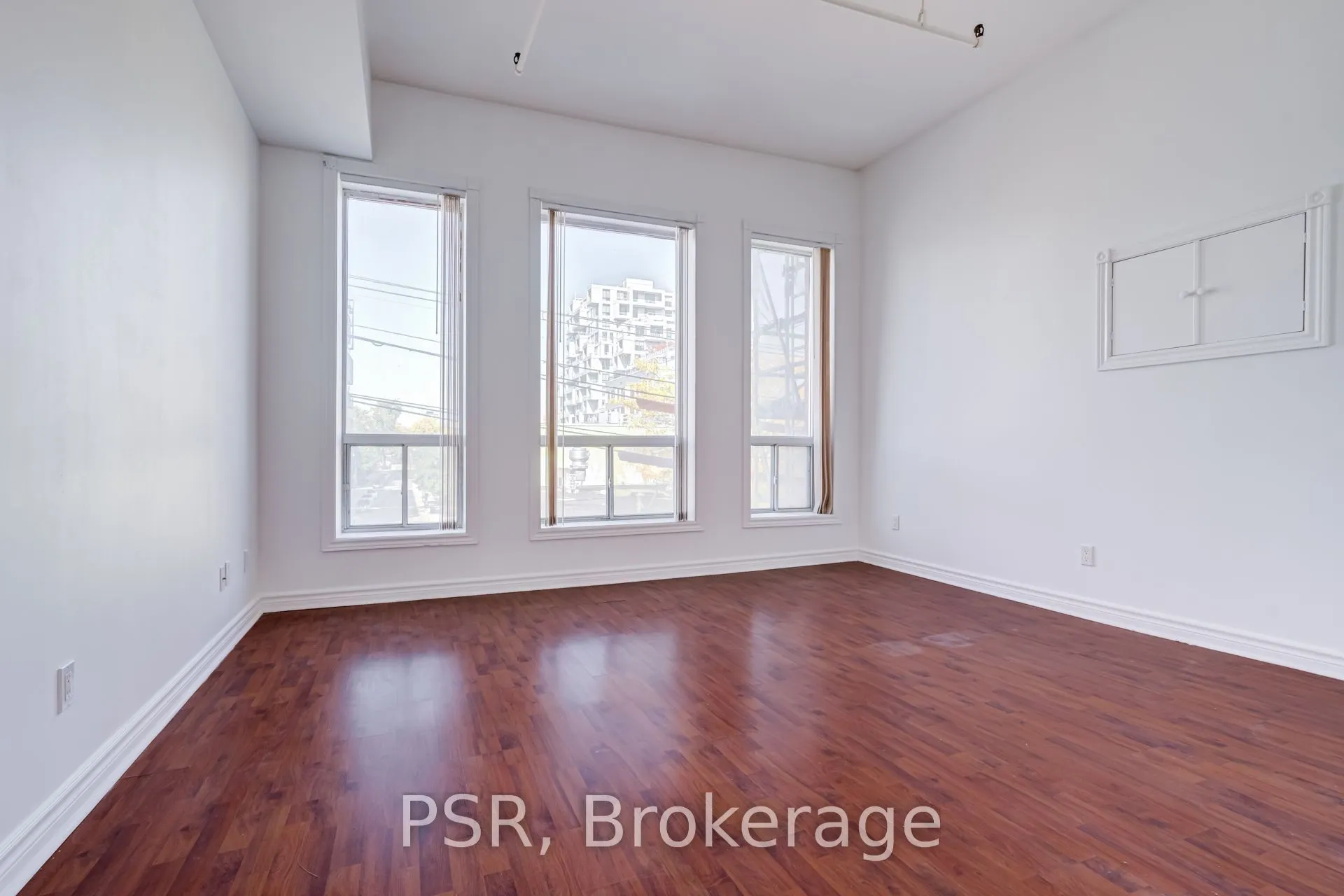 493 Queen Street W #3rd Floor