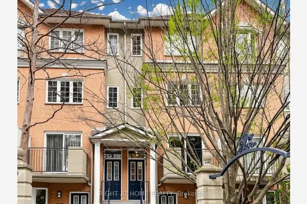 28 Sommerset Way #1520
