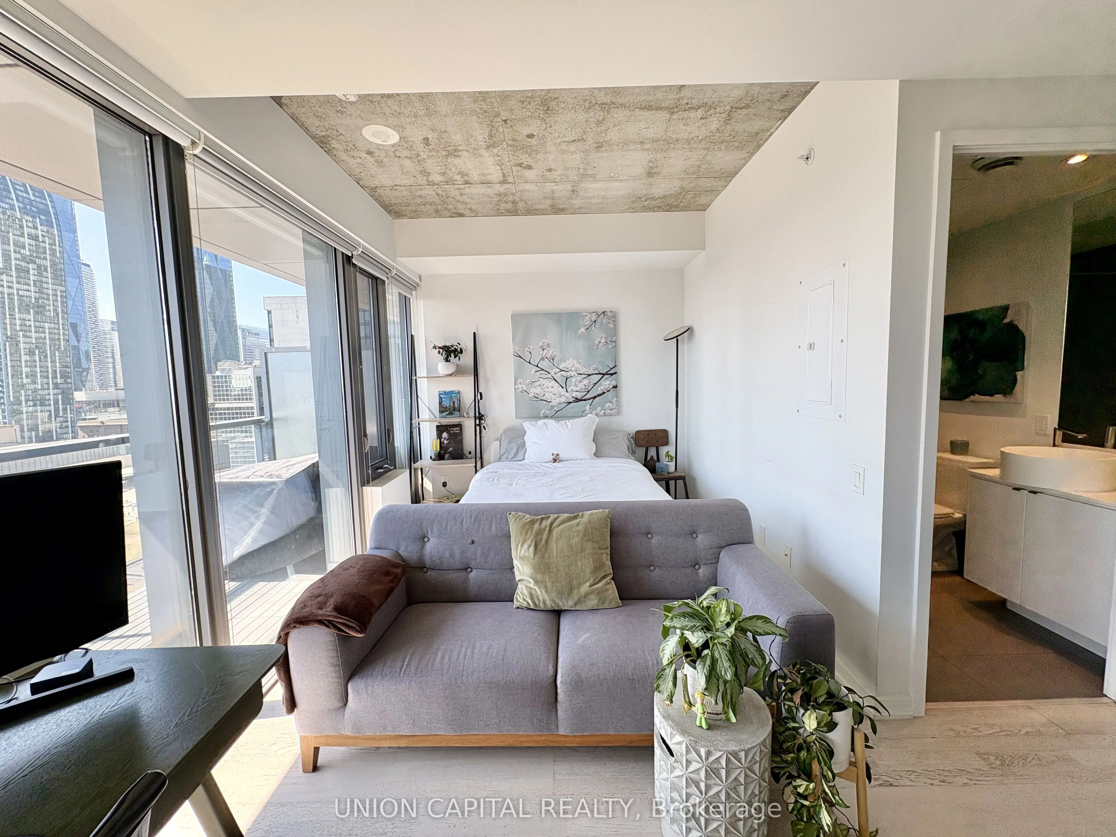 60 Colborne Street #1404