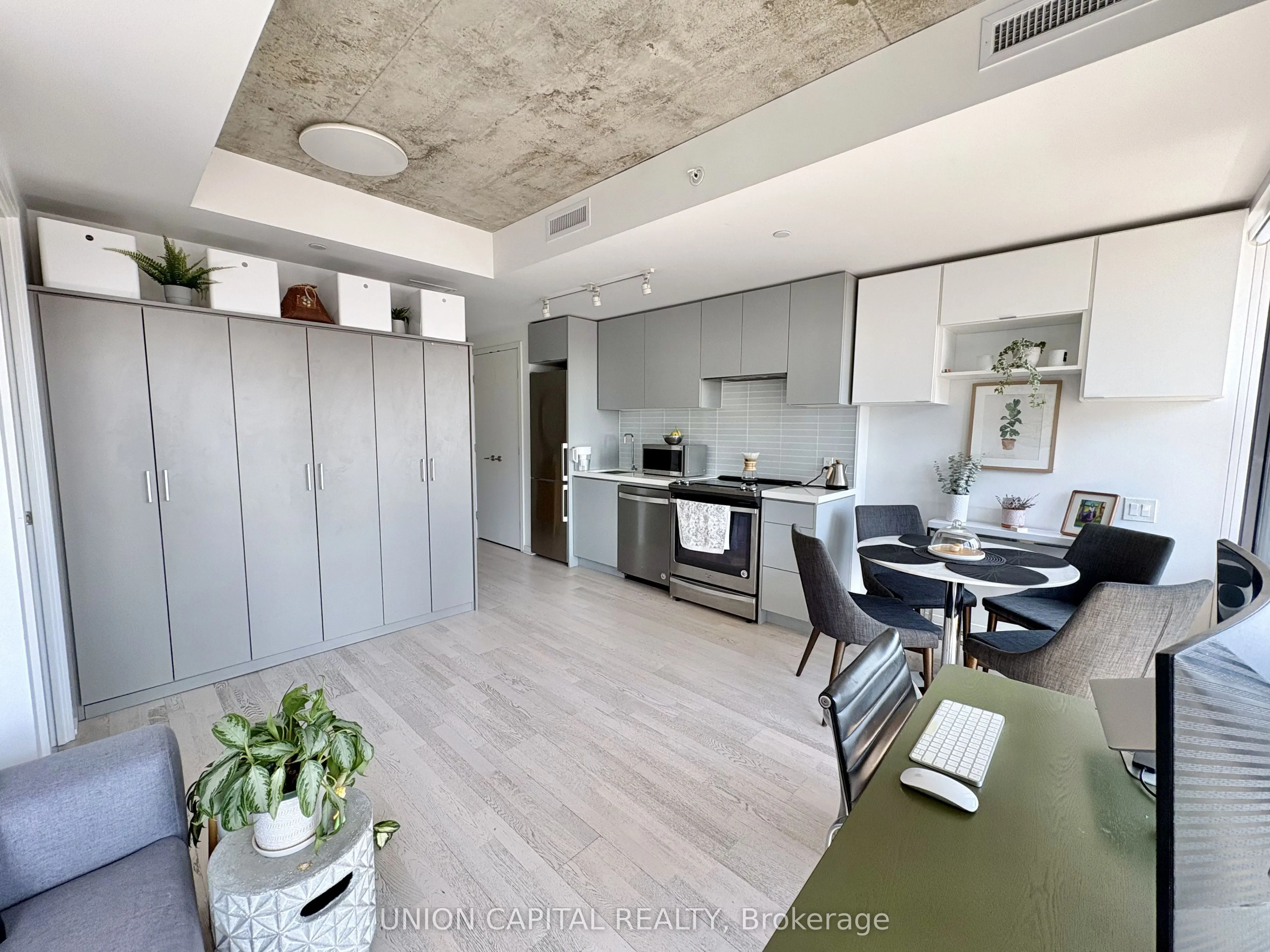 60 Colborne Street #1404