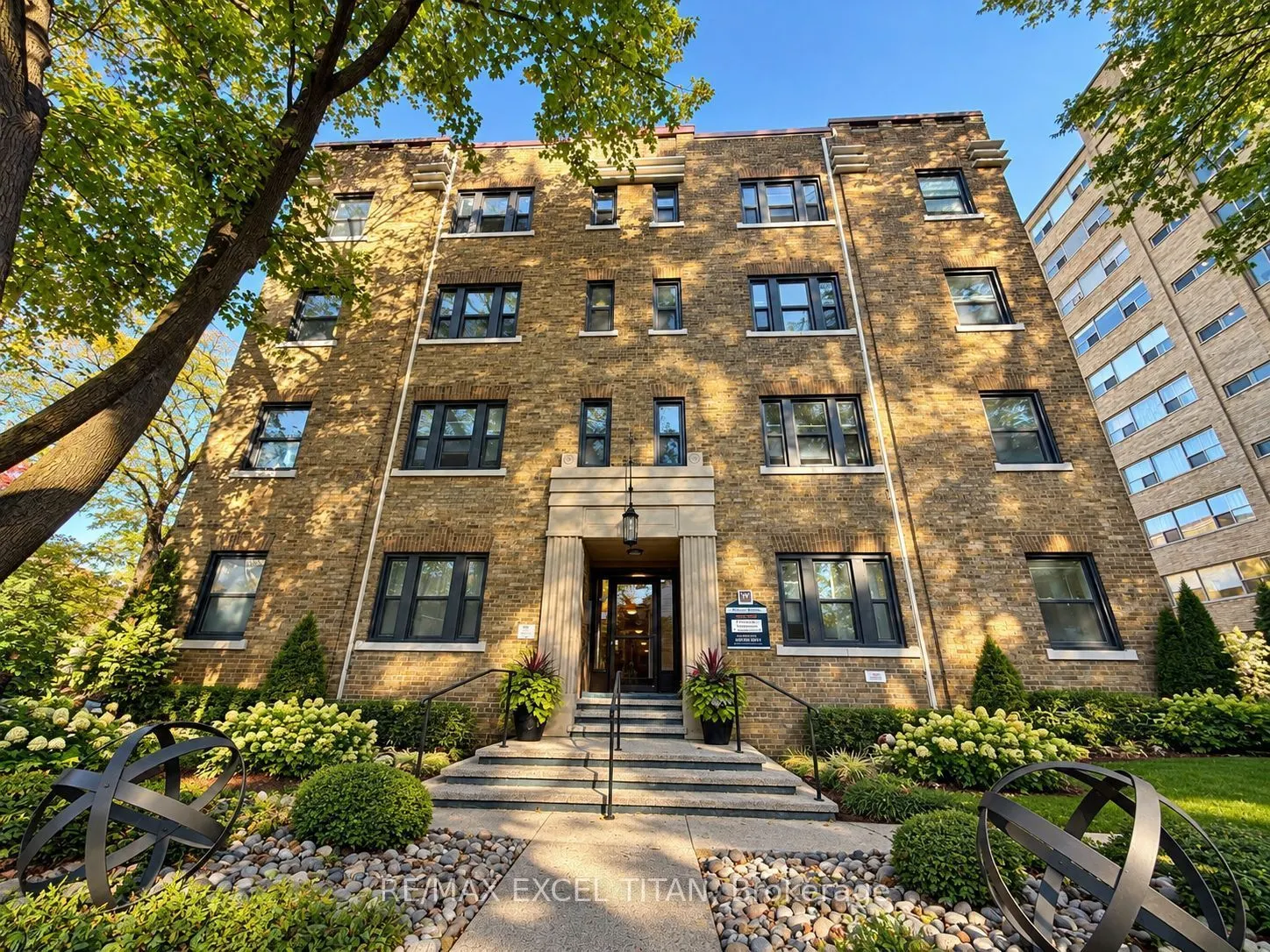 1 Mallory Gardens #43